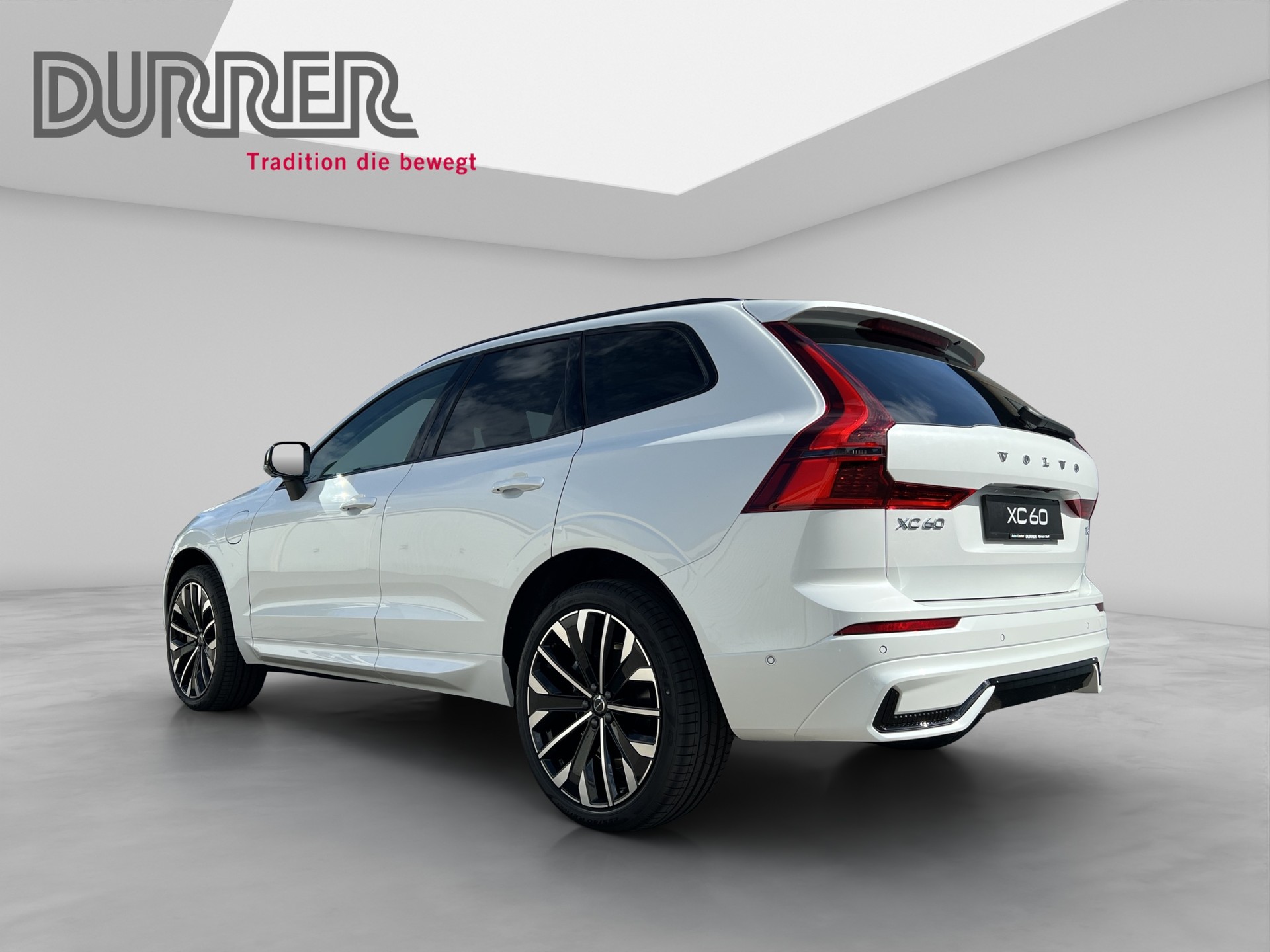 VOLVO XC60 2.0 T8 TE Ultra Dark eAWD-showroom-element-2
