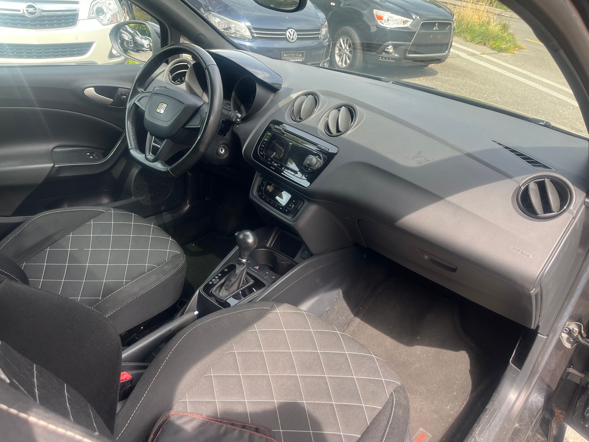 SEAT Ibiza SC 1.4 TSI Cupra DSG-image-7