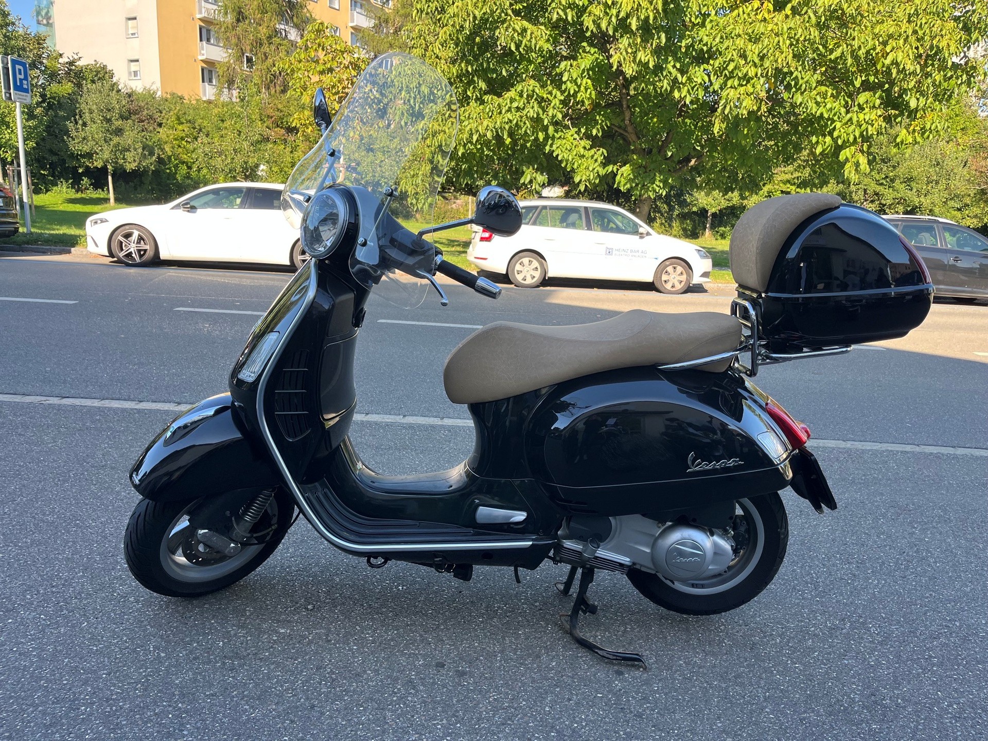 PIAGGIO Vespa GTS Super 300 i.e - GRATIS LIEFERUNG*-image-1