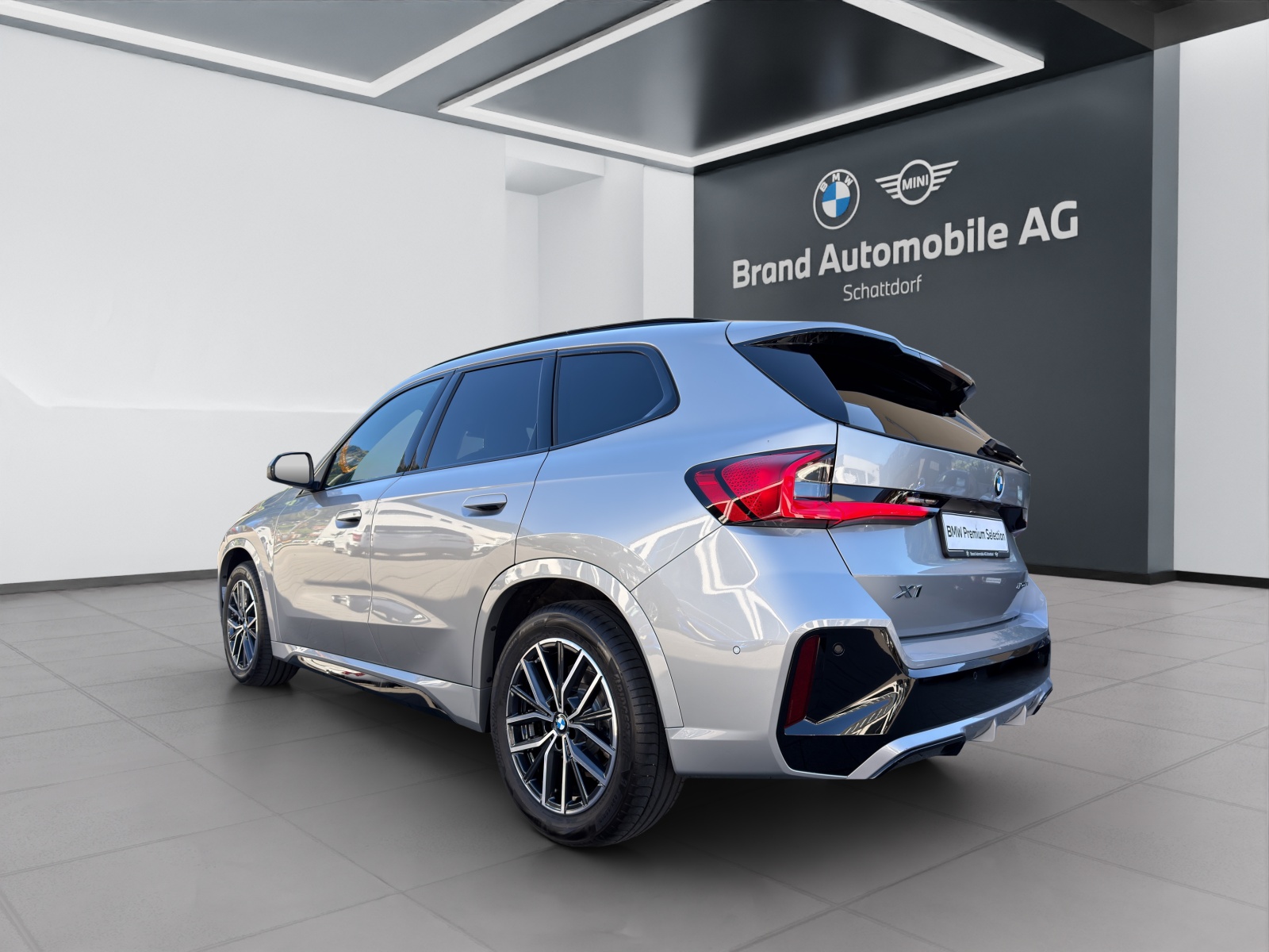 BMW X1 23i xDrive paddles-showroom-element-2