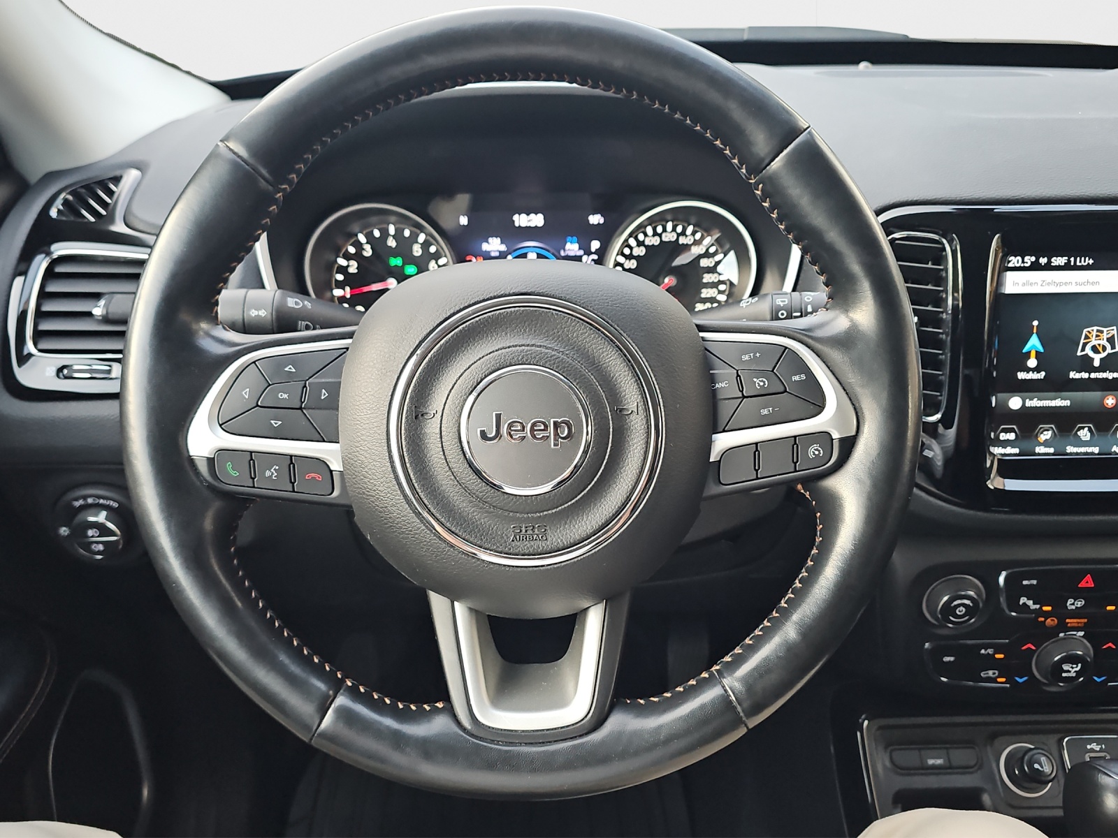 JEEP Compass 4x2 1.3 Turbo Limited DKG-image-9