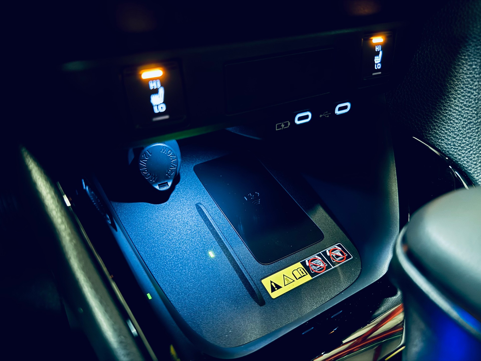 TOYOTA Yaris 1.5 Trend e-CVT-image-15