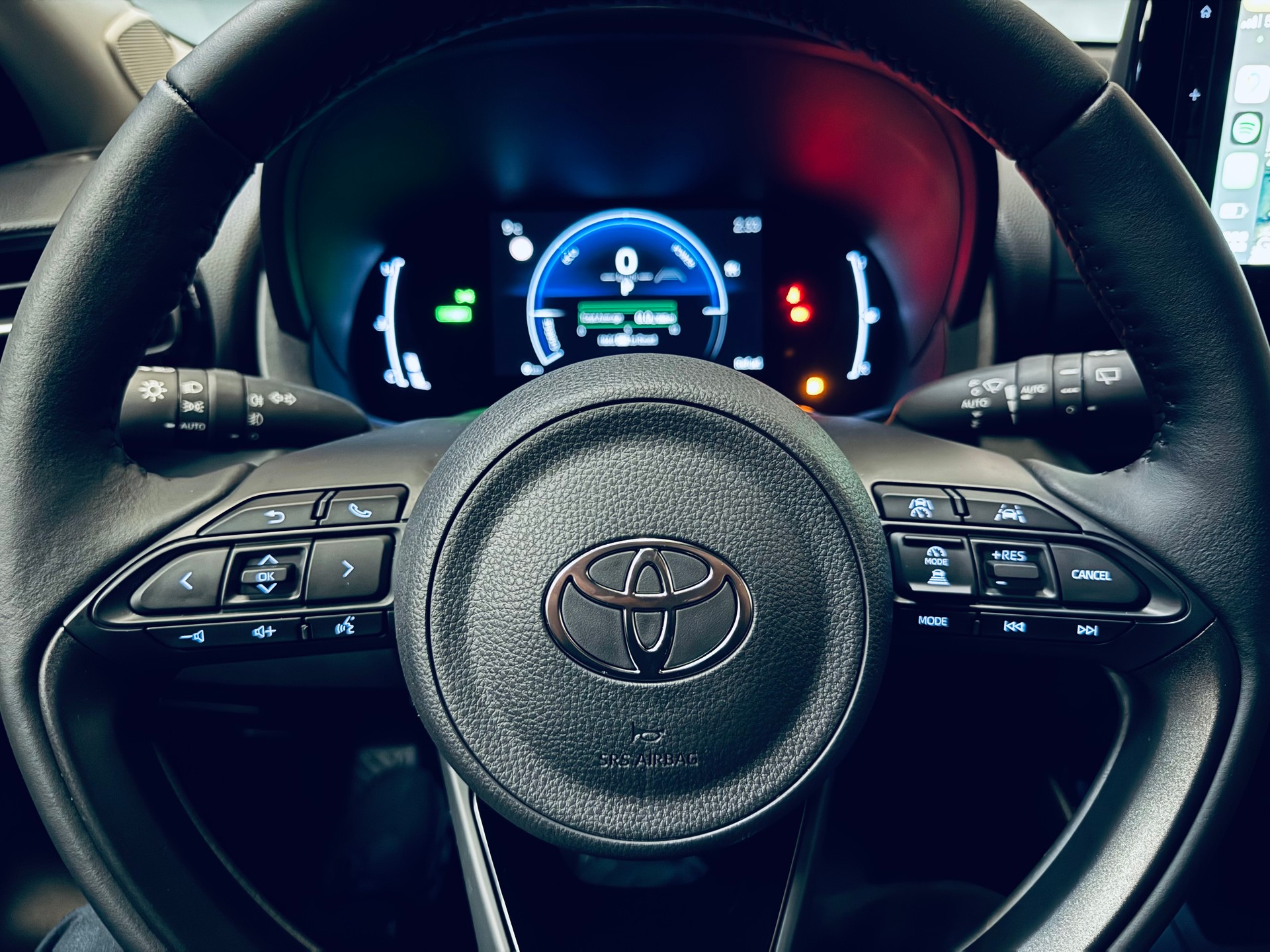 TOYOTA Yaris 1.5 Trend e-CVT-image-12