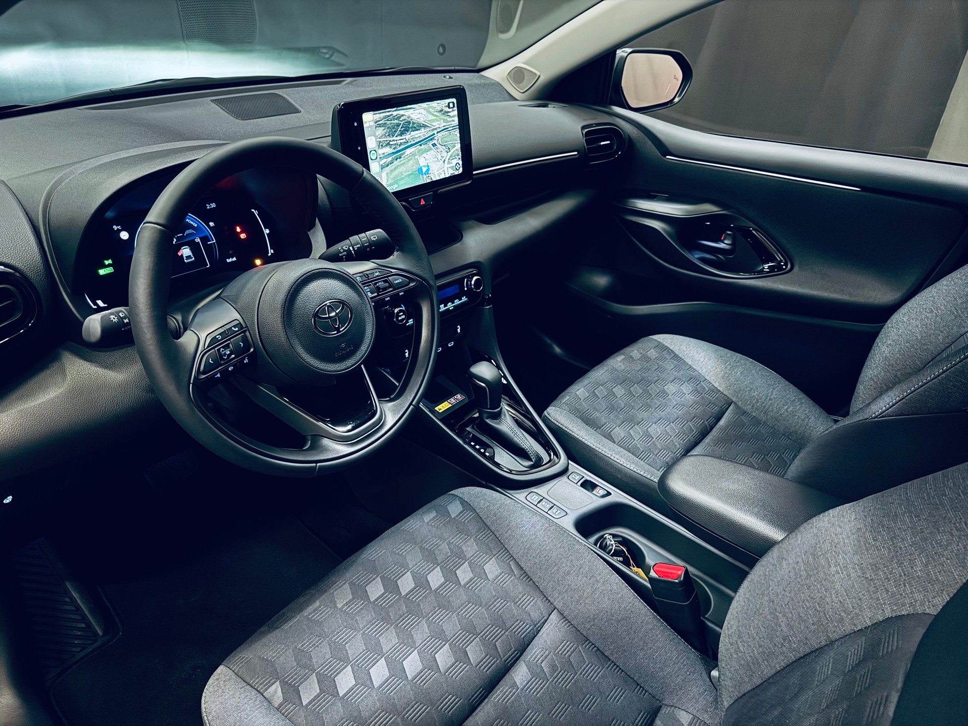 TOYOTA Yaris 1.5 Trend e-CVT-image-6