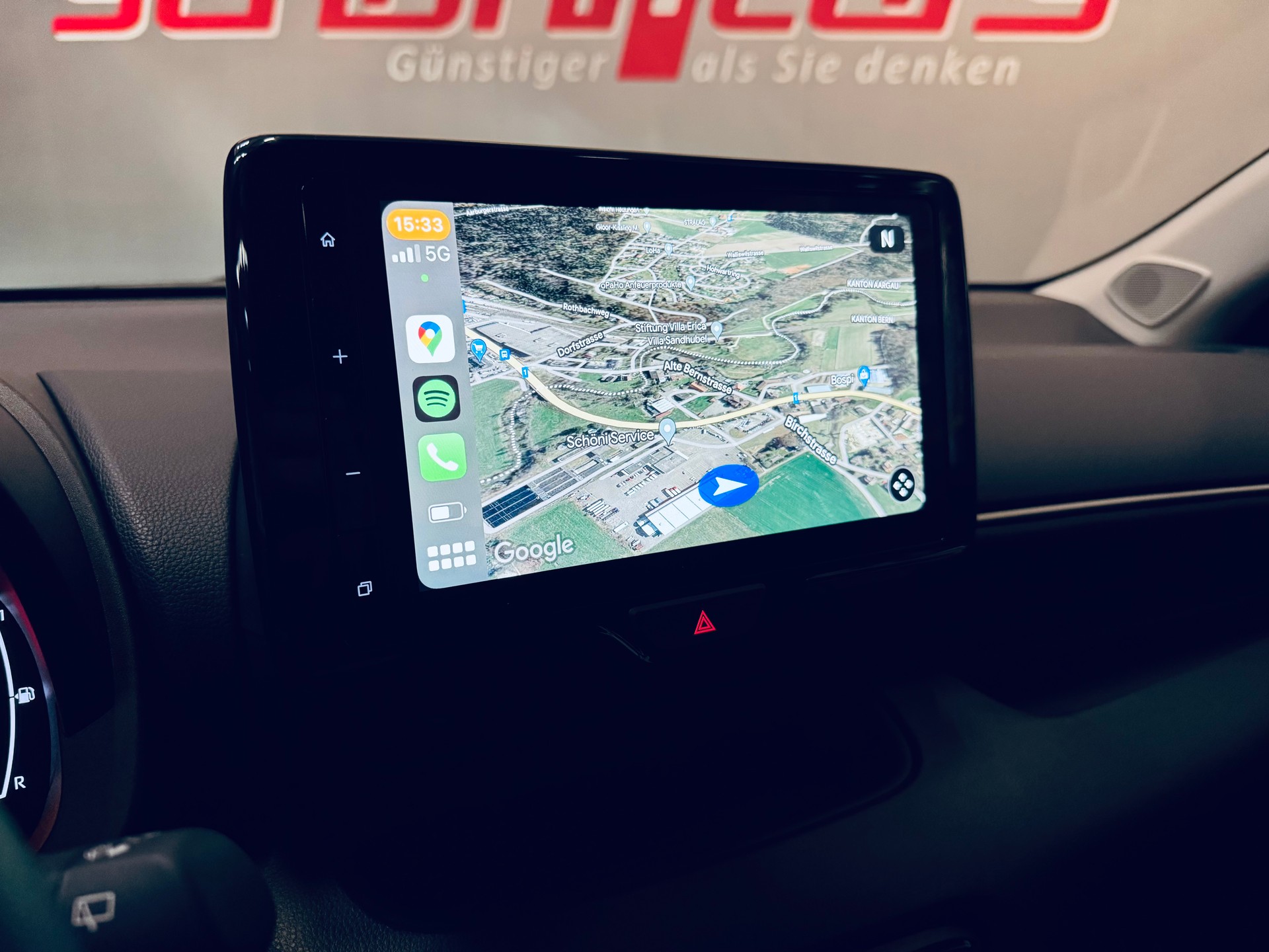 TOYOTA Yaris 1.5 Trend e-CVT-image-16