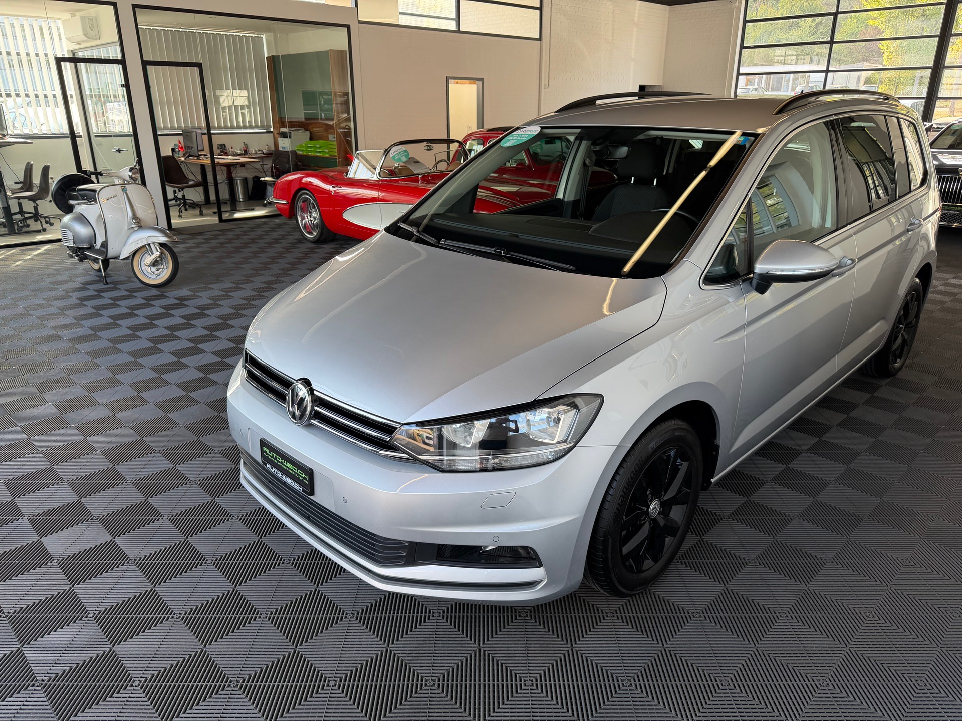 VW Touran 2.0 TDI BlueMotion TechnologyComfortline DSG-image-5
