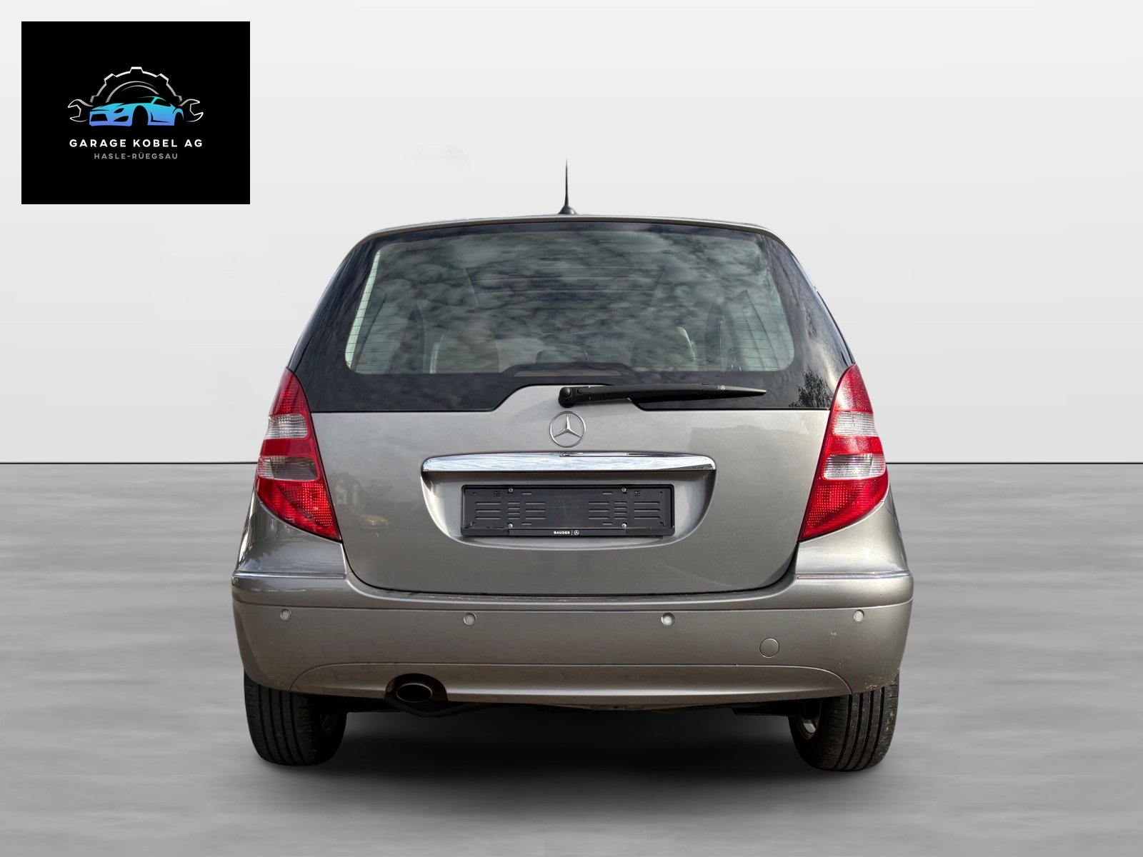 MERCEDES-BENZ A 200 Elégance-showroom-element-3