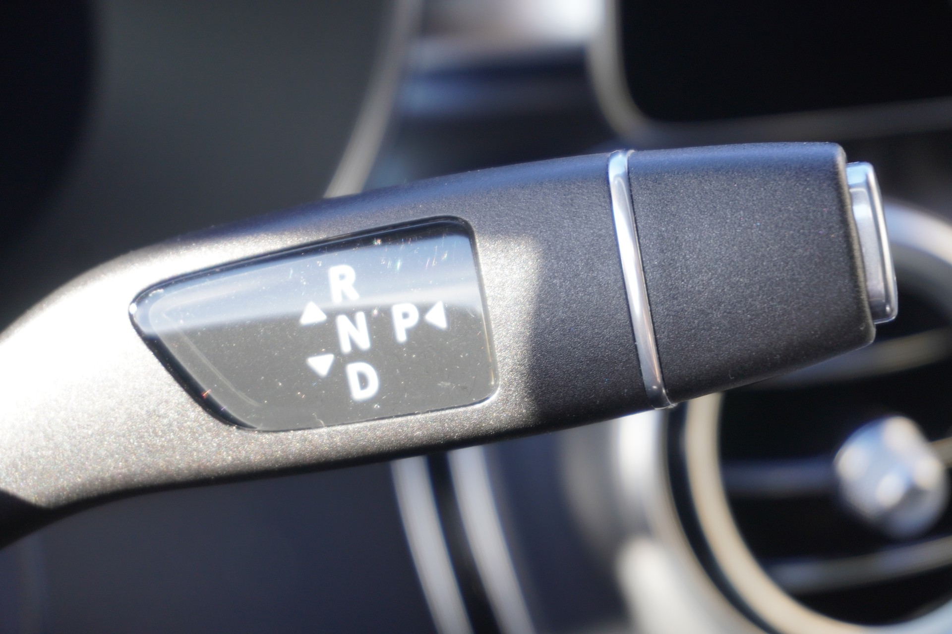MERCEDES-BENZ C 220 d Swiss Star AMG Line 4M 9G-Tronic-image-17