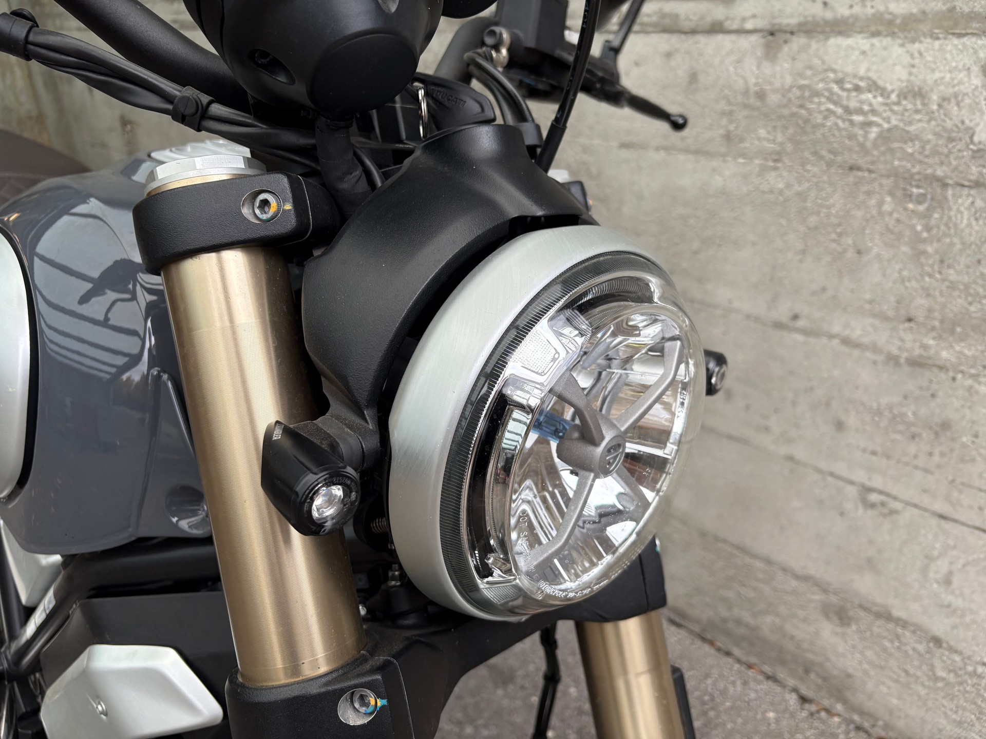 DUCATI Scrambler 1100 Special-image-4