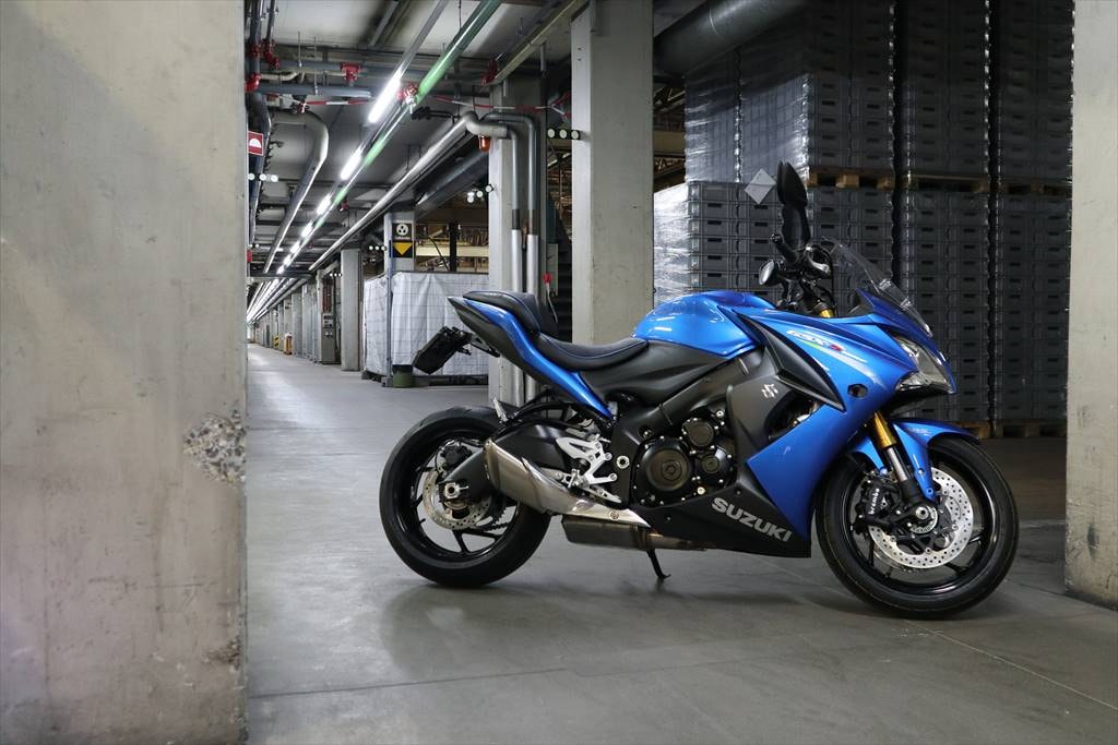 SUZUKI GSX-S 1000F Sport Touring-image-2