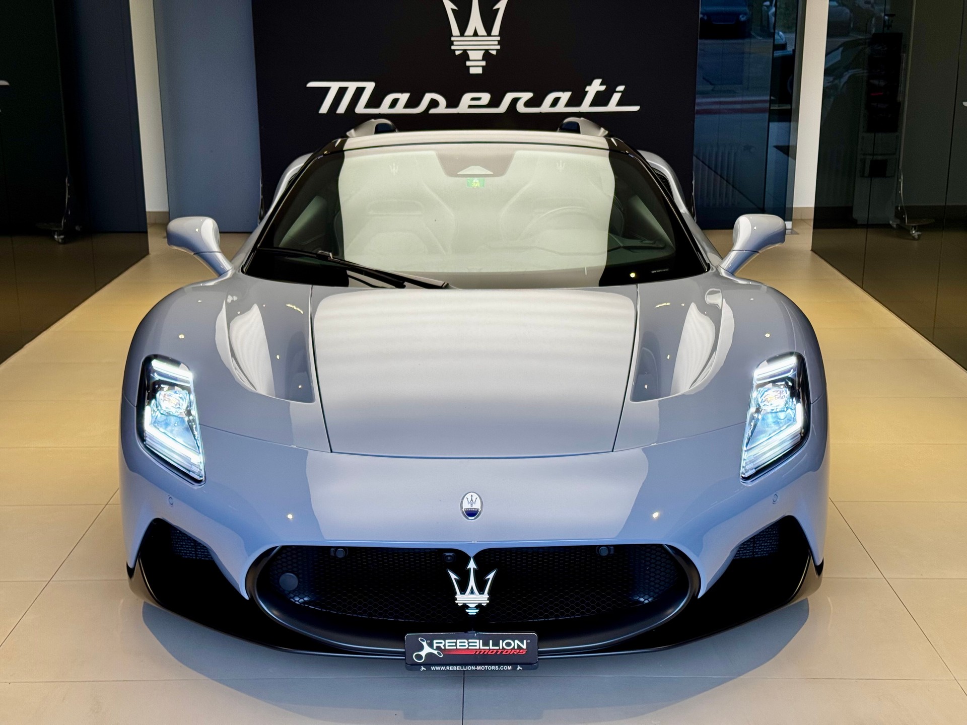 MASERATI MC 20 Cielo-showroom-element-2