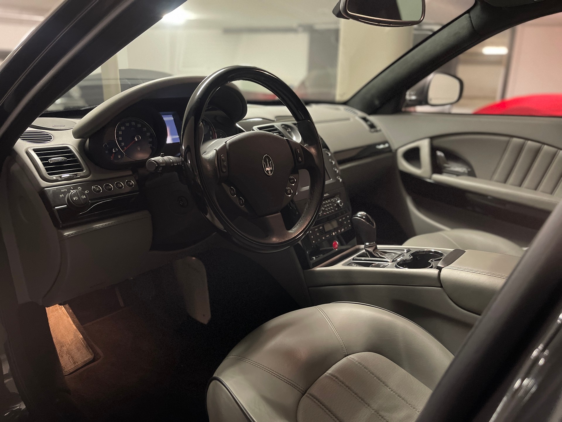MASERATI Quattroporte 4.2 V8 Automatica-showroom-element-3
