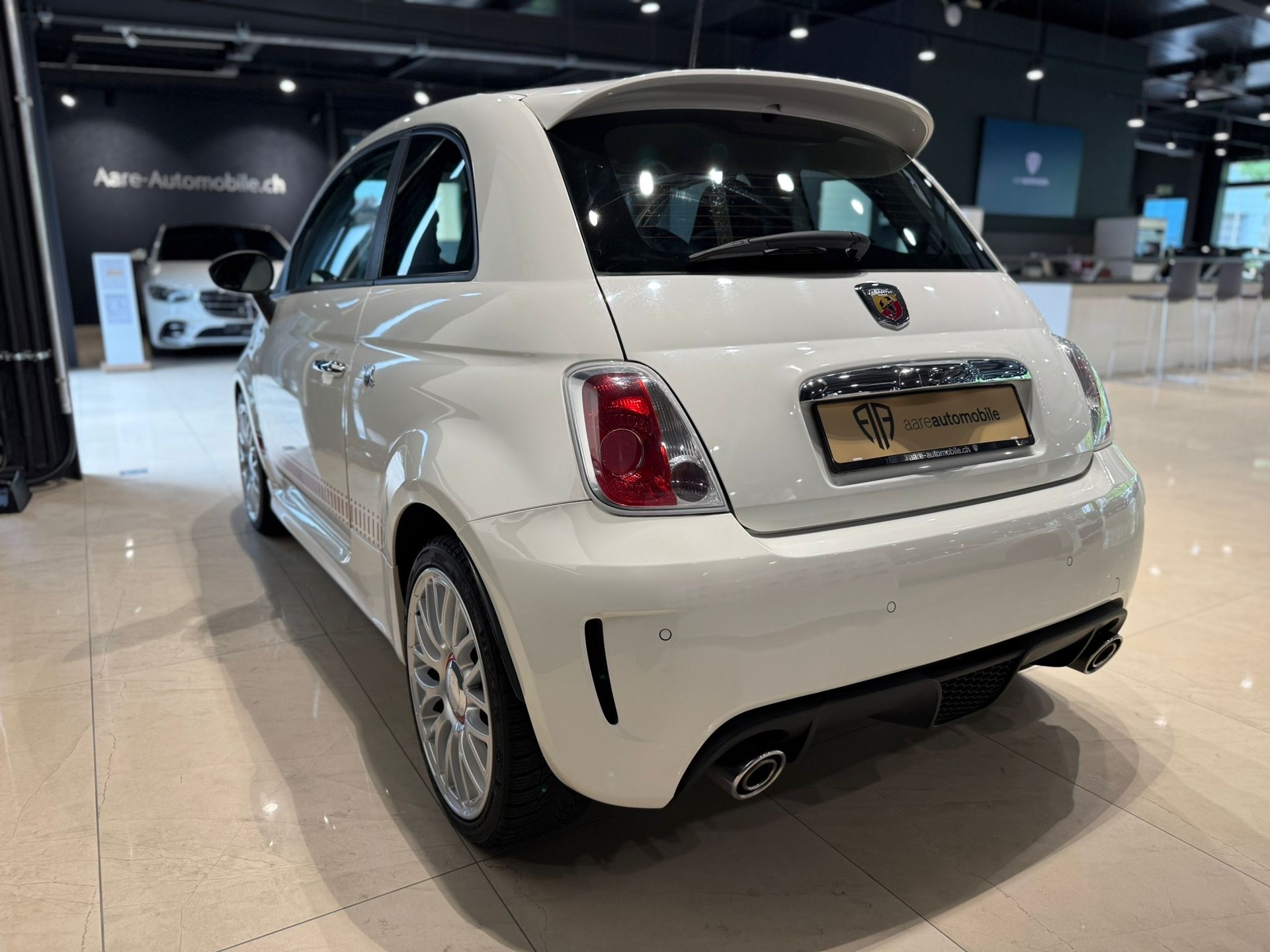 FIAT 500 1.4 16V Turbo Abarth Dualogic-image-5
