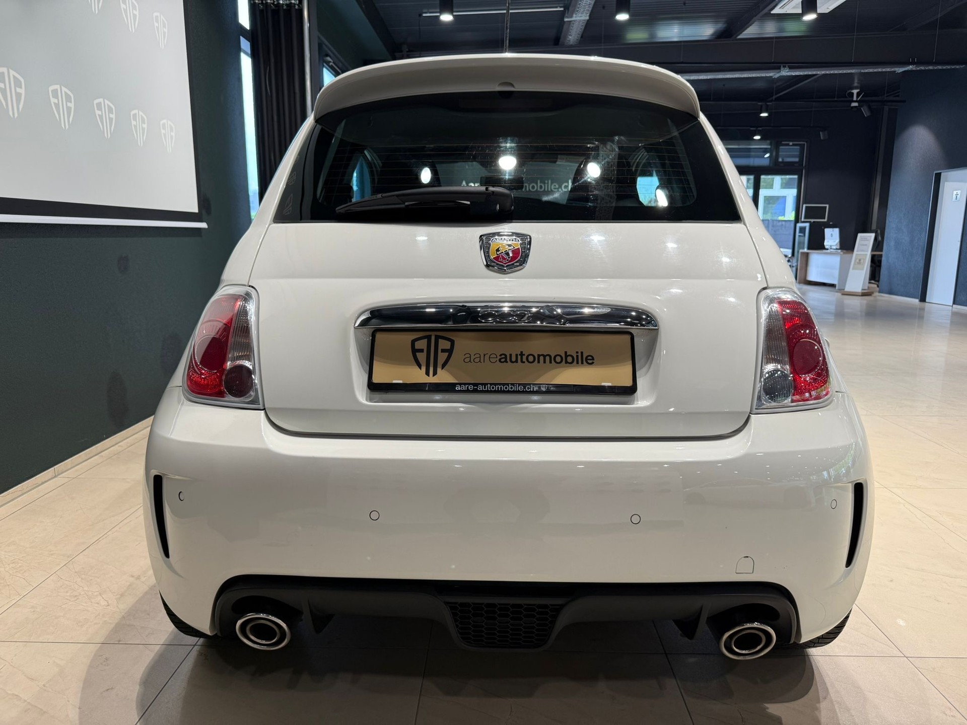 FIAT 500 1.4 16V Turbo Abarth Dualogic-image-4