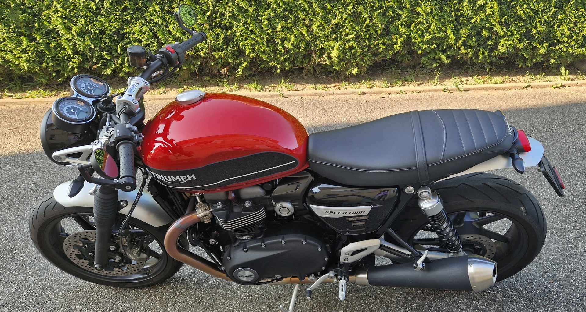 TRIUMPH Speed Twin 1200-image-3