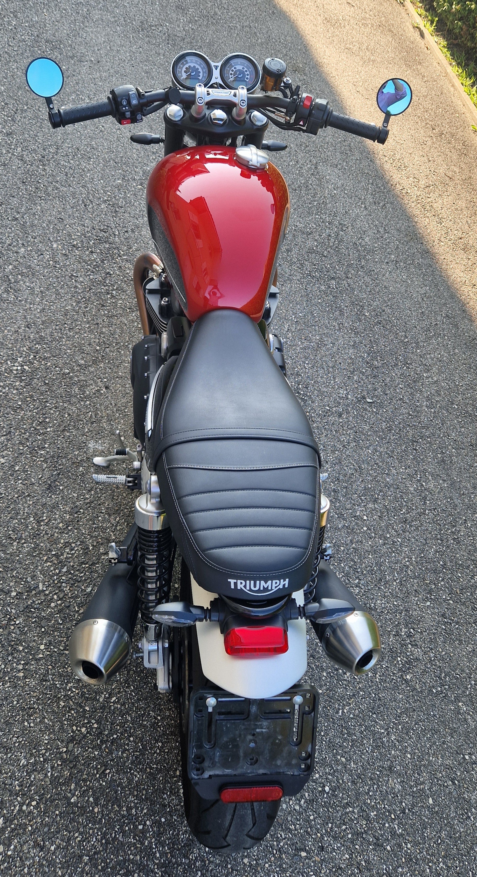 TRIUMPH Speed Twin 1200-image-8