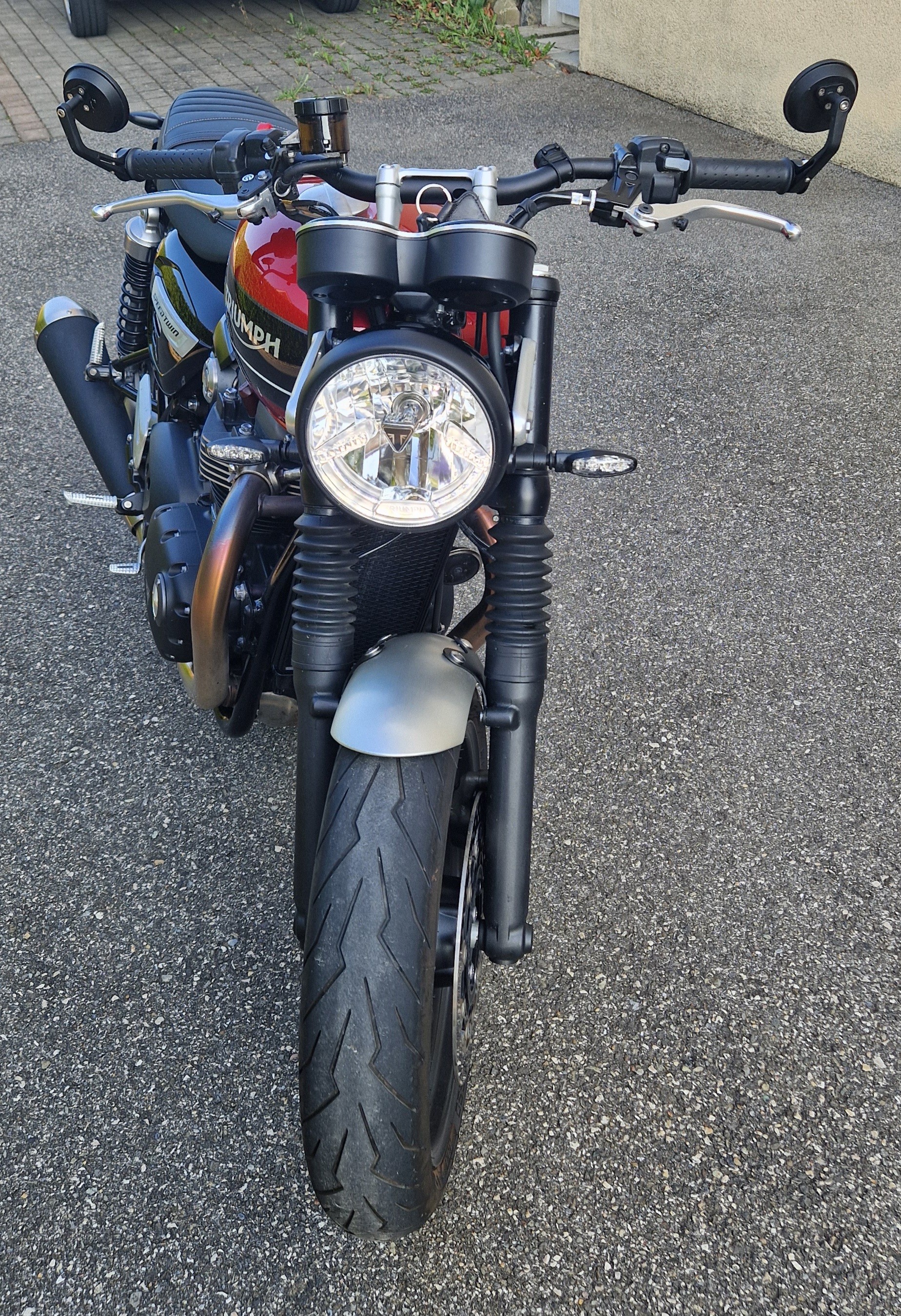 TRIUMPH Speed Twin 1200-image-5