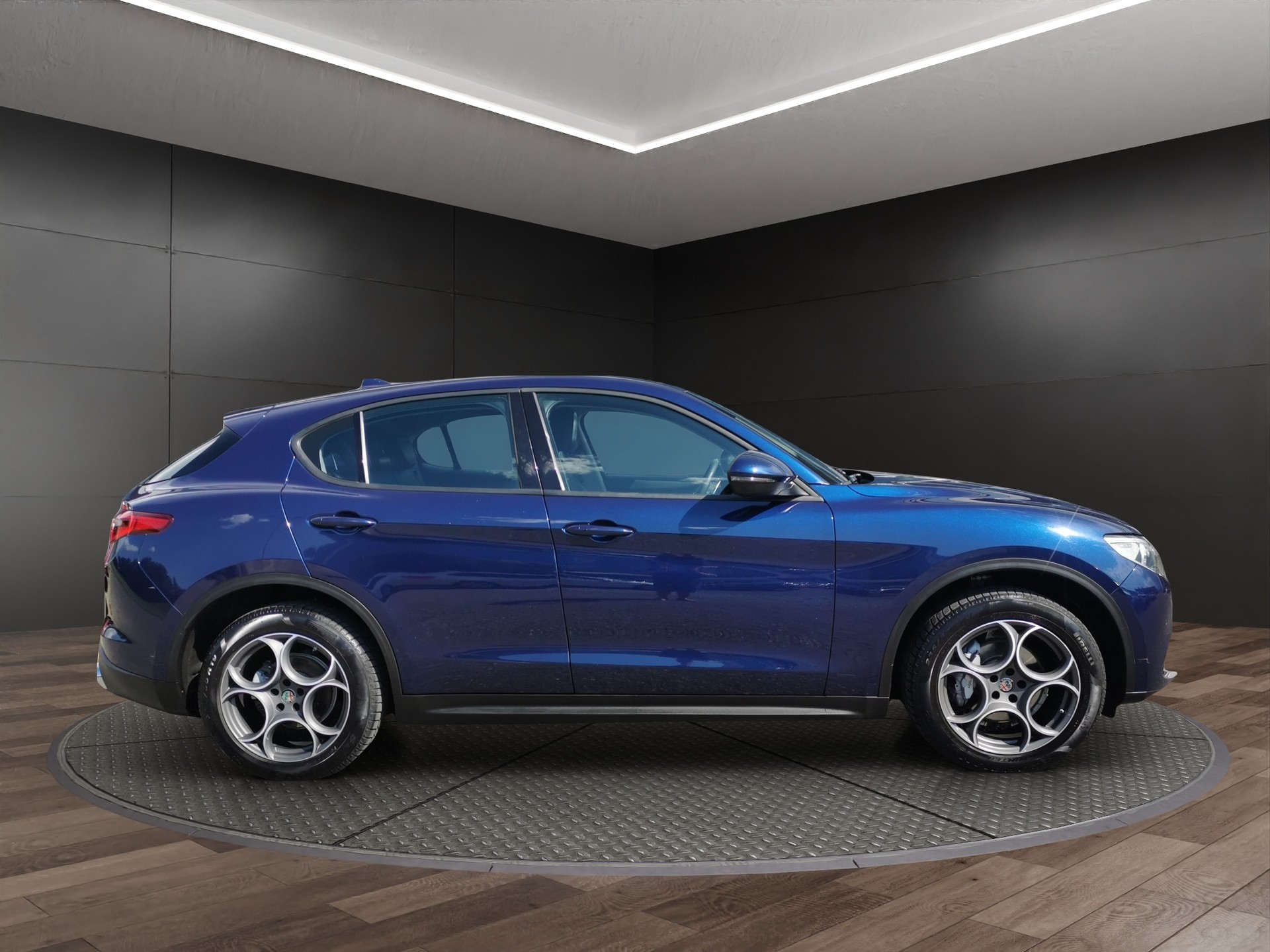 ALFA ROMEO Stelvio 2.2 JTDM Super Q4 Automatic Q4-showroom-element-1