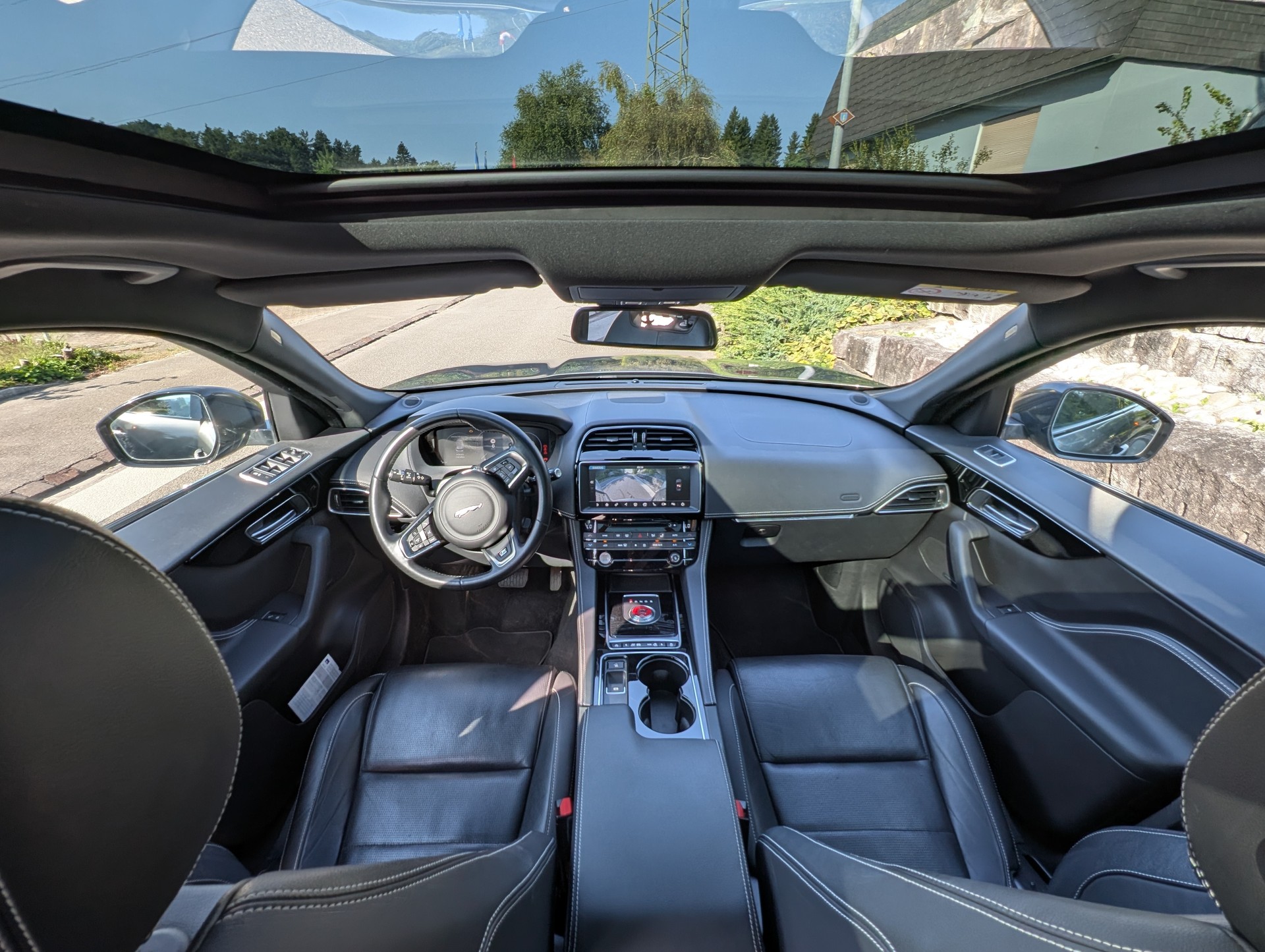 JAGUAR F-Pace 3.0 TD R-Sport AWD Automatik-image-4