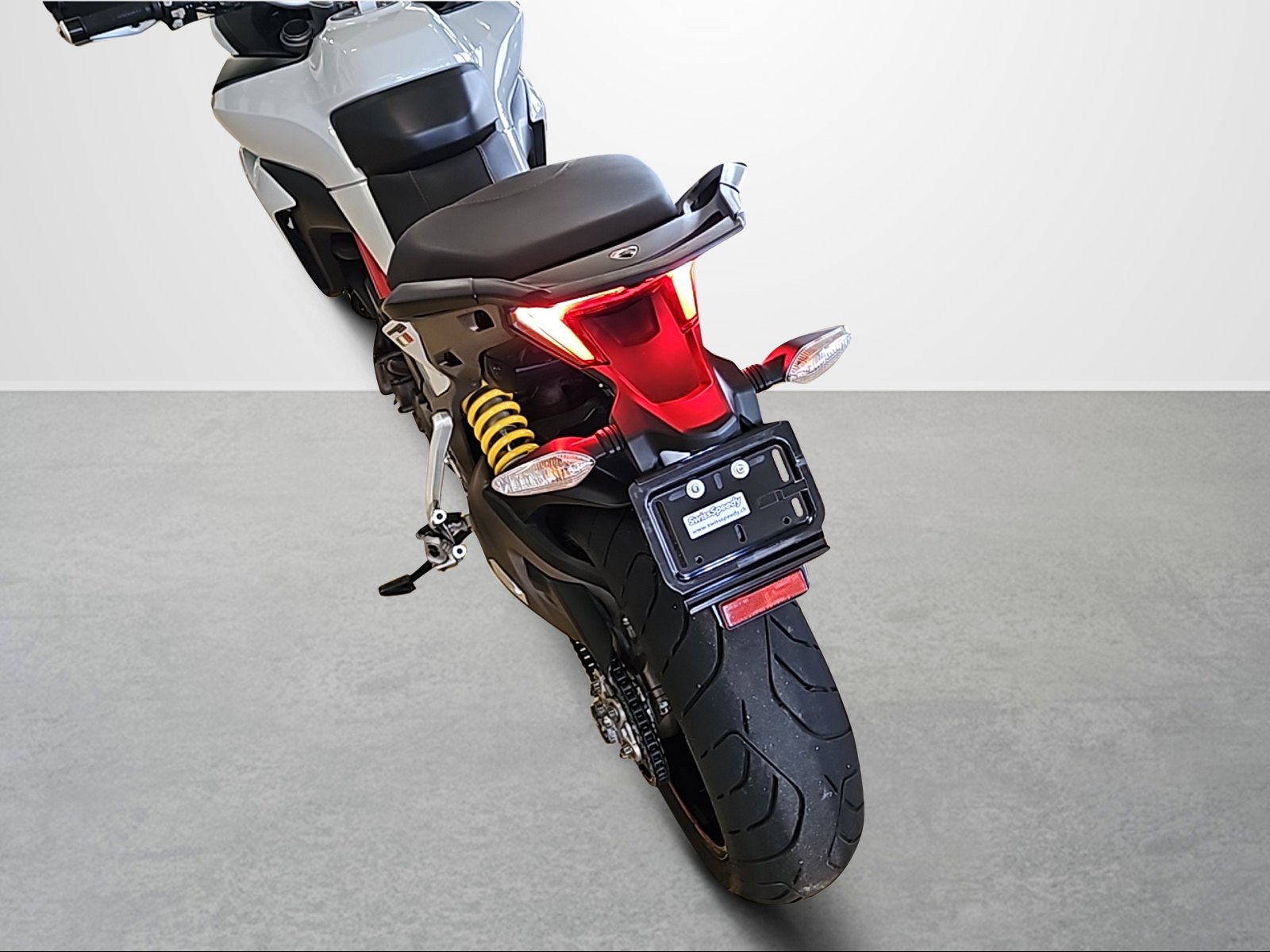 DUCATI Multistrada 1200 S-image-13