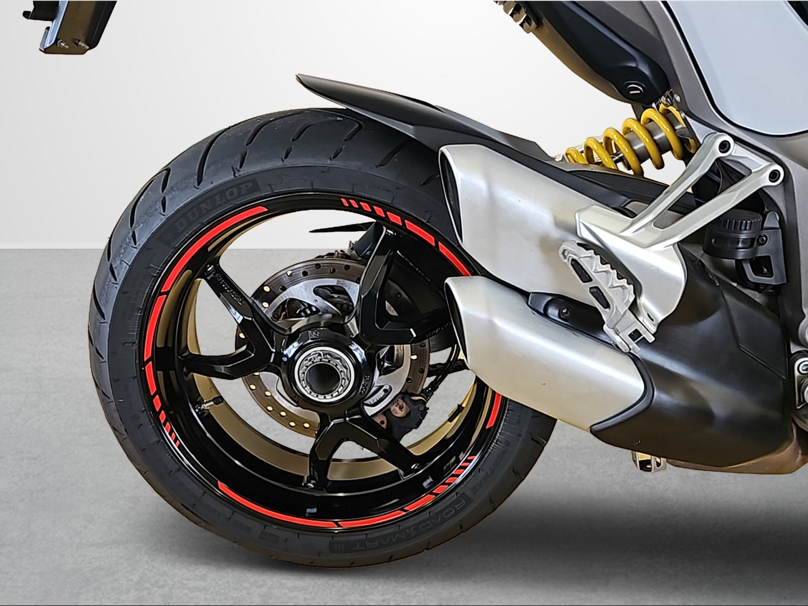 DUCATI Multistrada 1200 S-image-8