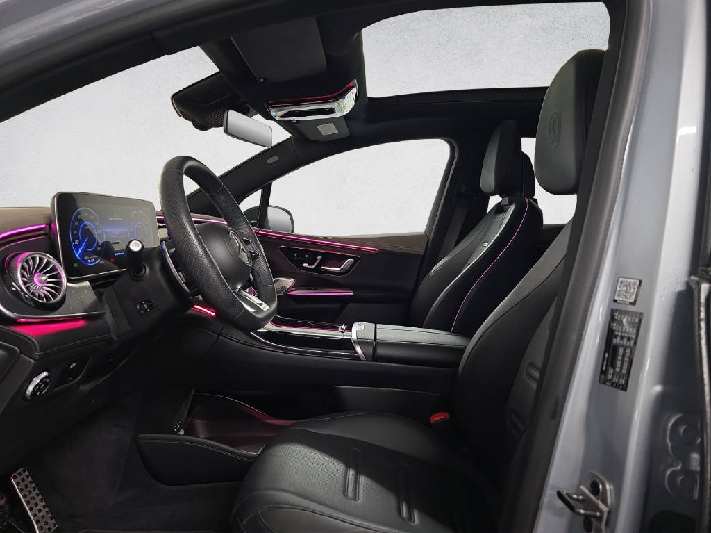 MERCEDES-BENZ EQE 43 SUV AMG 4Matic-image-9