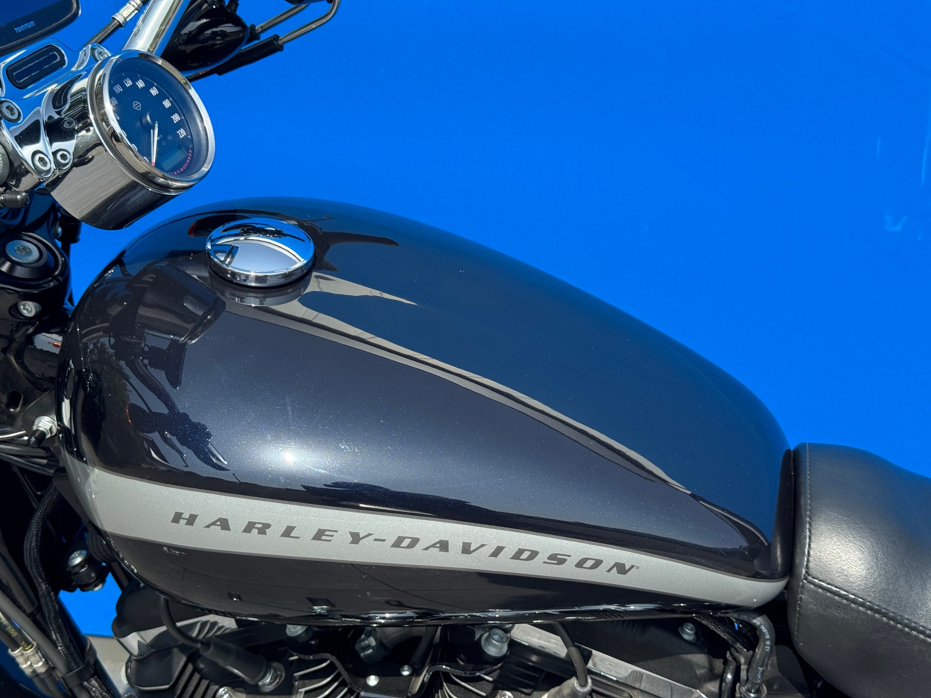 HARLEY-DAVIDSON XL 1200 C Sportster Custom ABS (35 KW)-image-11