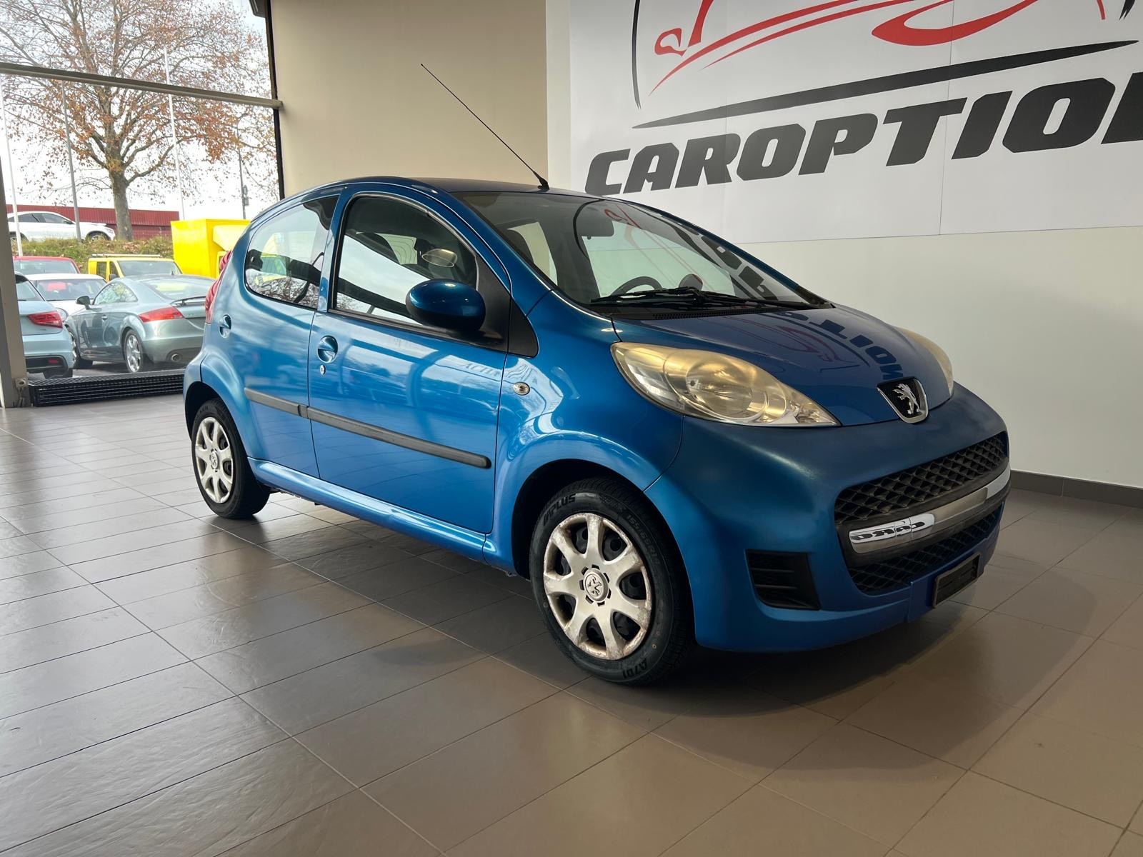 PEUGEOT 107 1.0 Swiss Edition-showroom-element-3