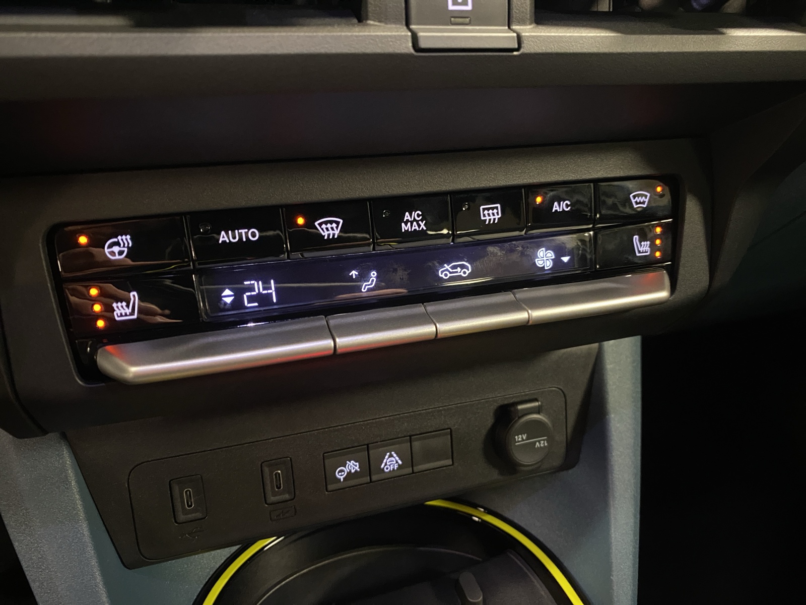 FIAT Grande Panda 1.2 Hybrid Icon-image-15