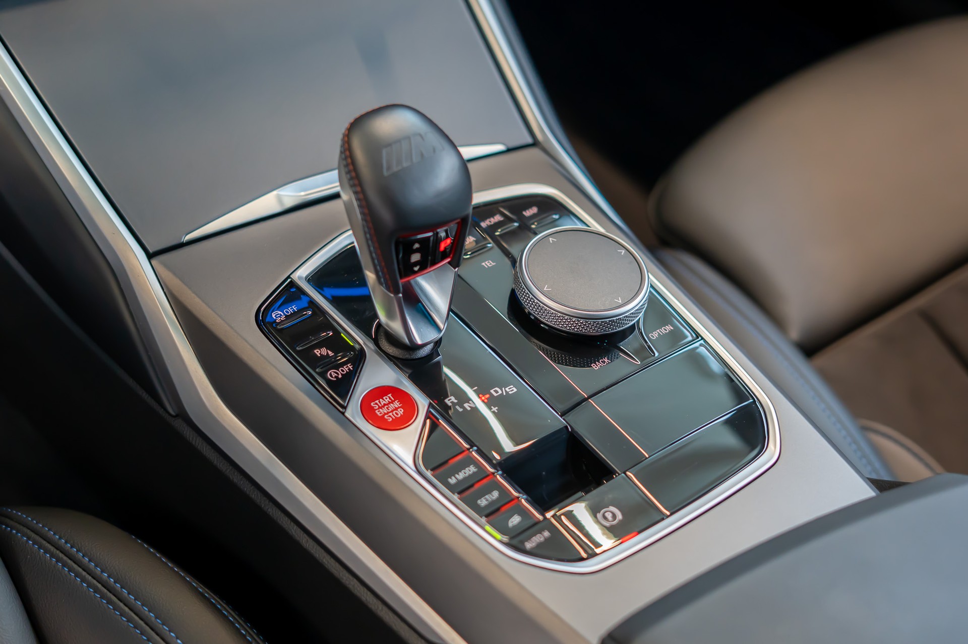 BMW M2 Coupé / Ab 980.- CHF pro Monat ohne Anzahlung / LCI 480PS/ Rückfahrkamera / HeadUp / el.Sitze-image-12