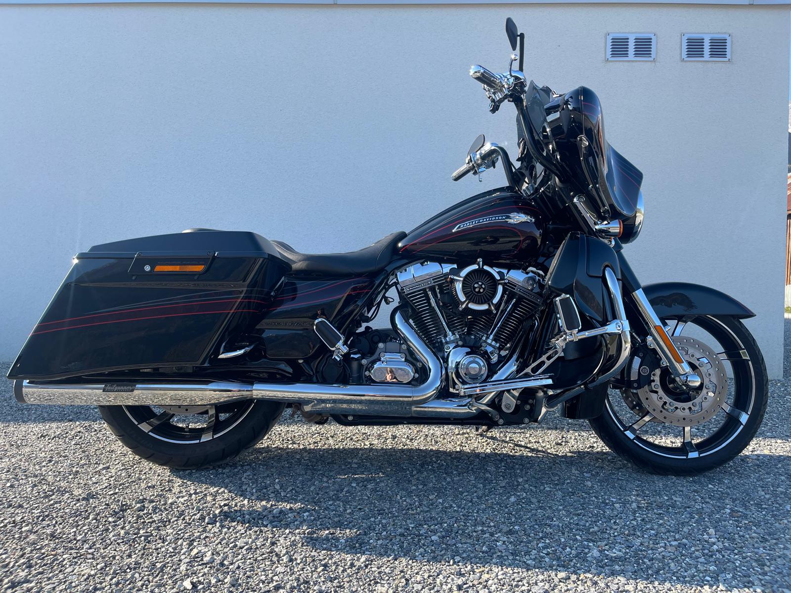 HARLEY-DAVIDSON FLHXSE Street Glide ABS CVO-image-1