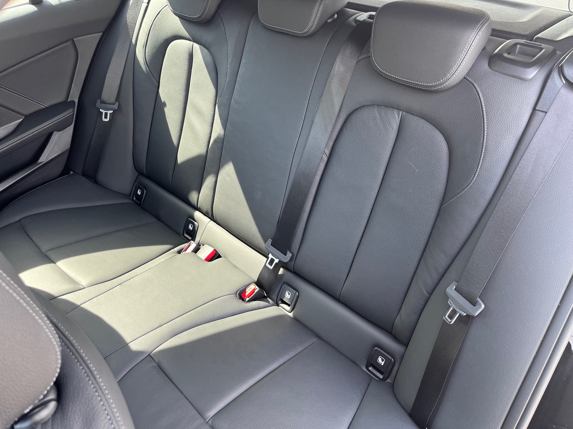 BMW 118i Steptronic-image-12