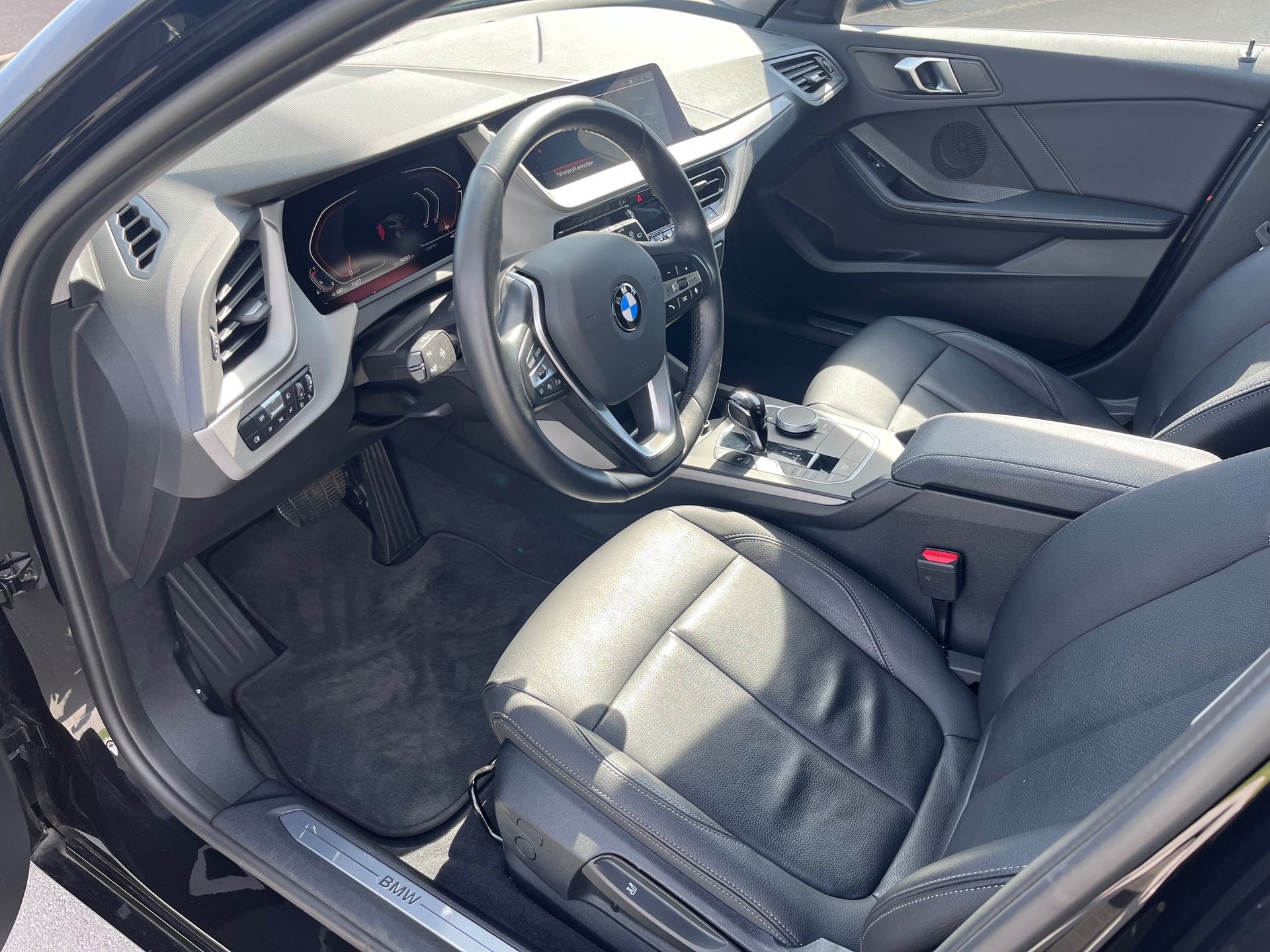 BMW 118i Steptronic-image-5