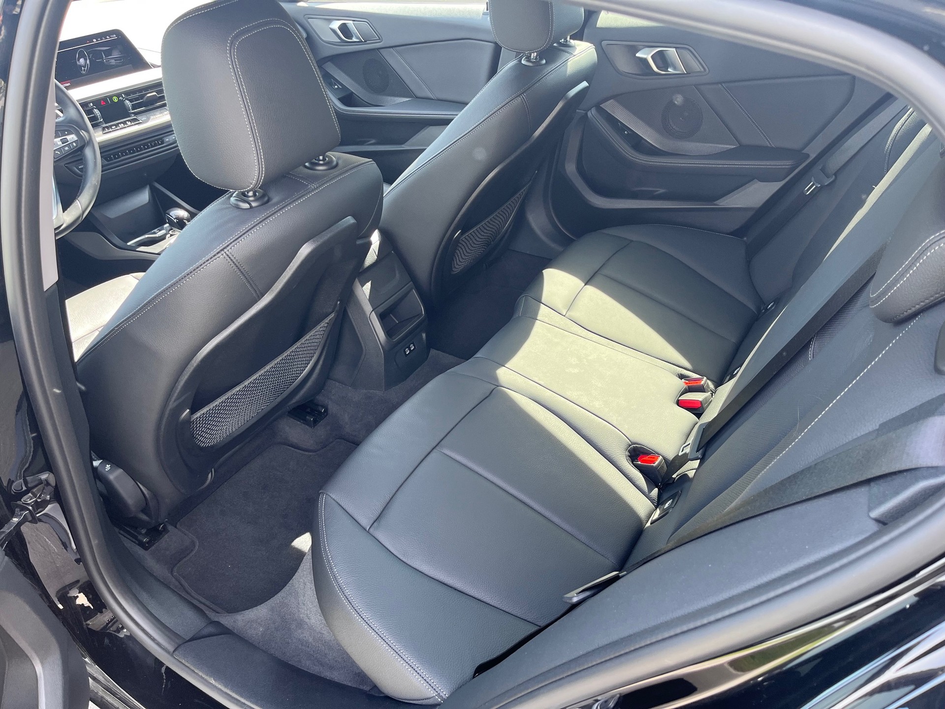 BMW 118i Steptronic-image-11