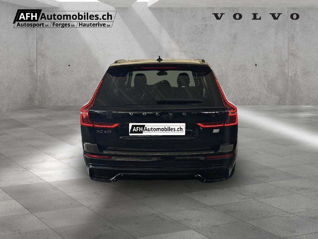 VOLVO XC60 2.0 T6 TE Ultimate Dark eAWD-showroom-element-3
