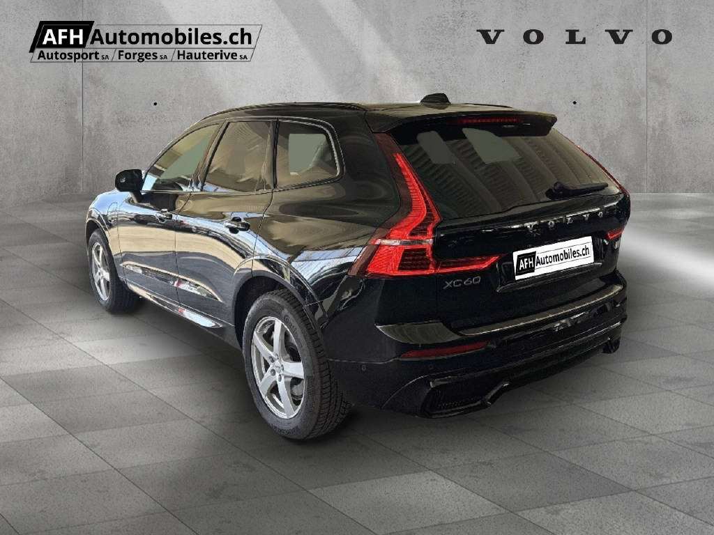 VOLVO XC60 2.0 T6 TE Ultimate Dark eAWD-showroom-element-2