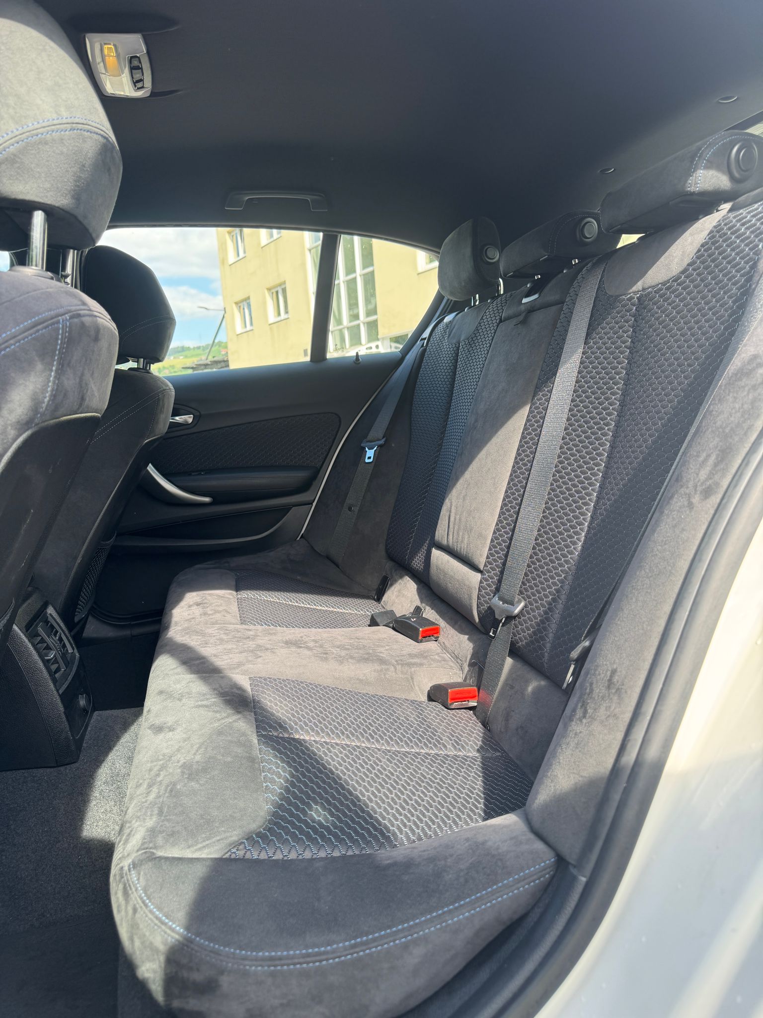 BMW 116i Steptronic-image-10