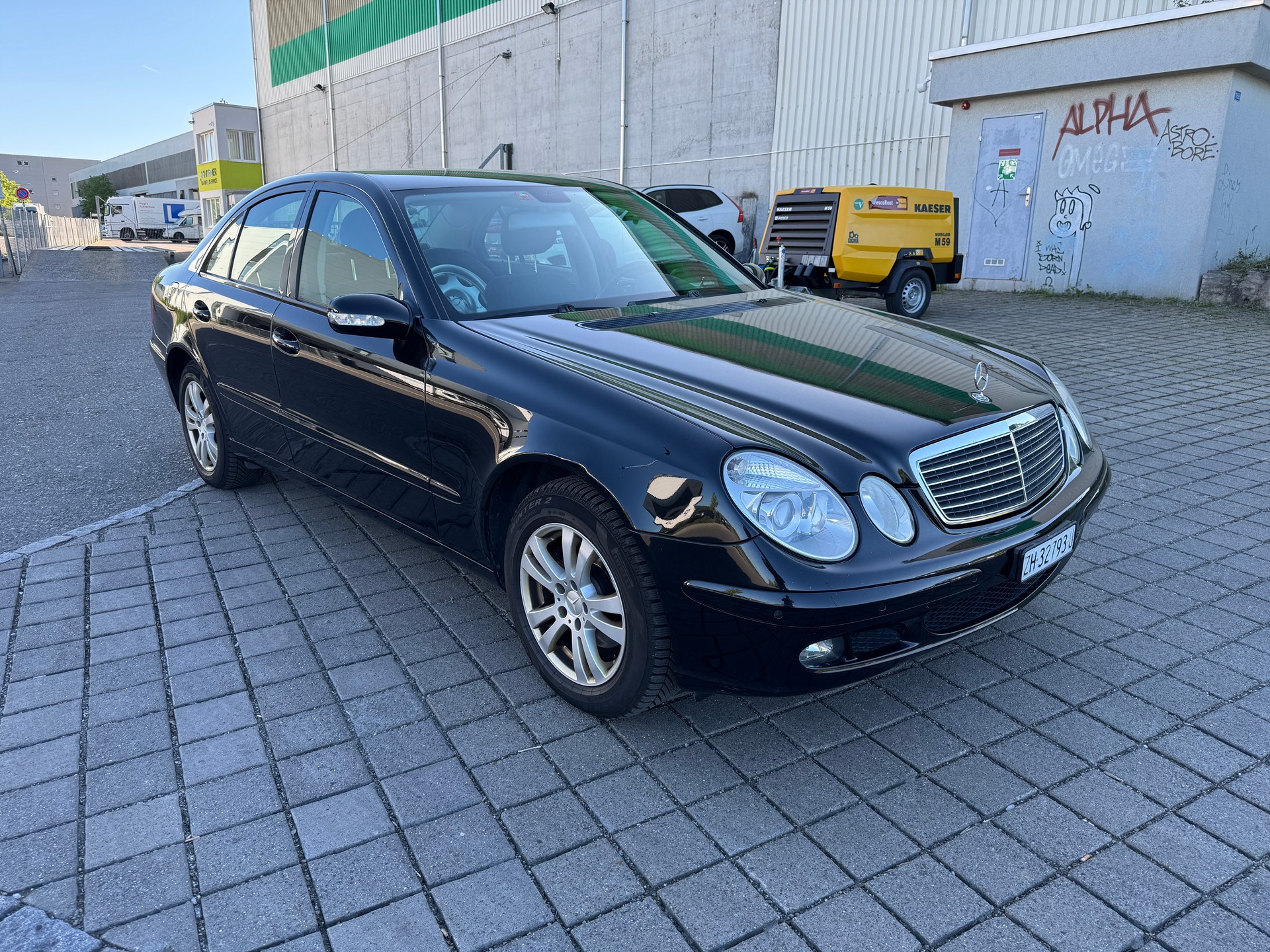 MERCEDES-BENZ E 280 Classic-image-2