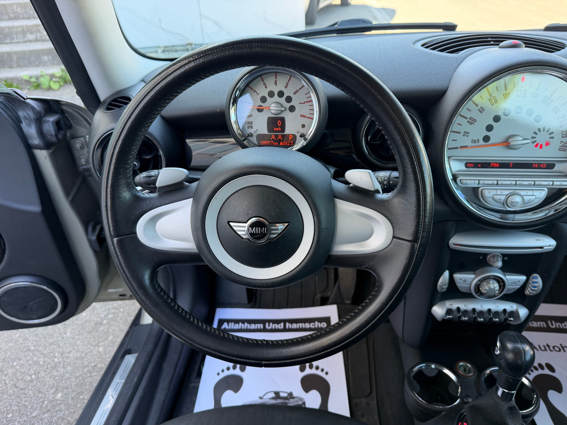 MINI Cooper-image-13