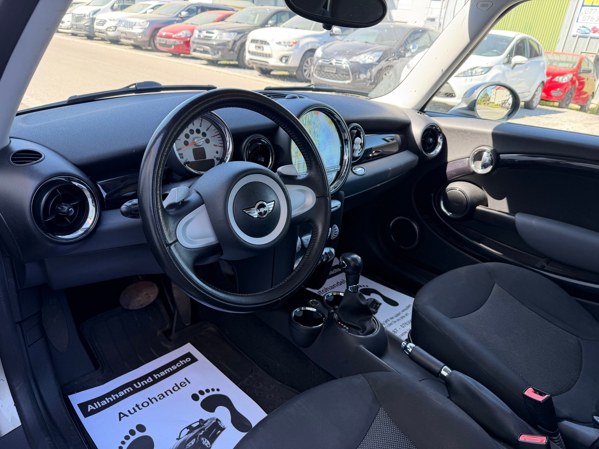 MINI Cooper-image-10