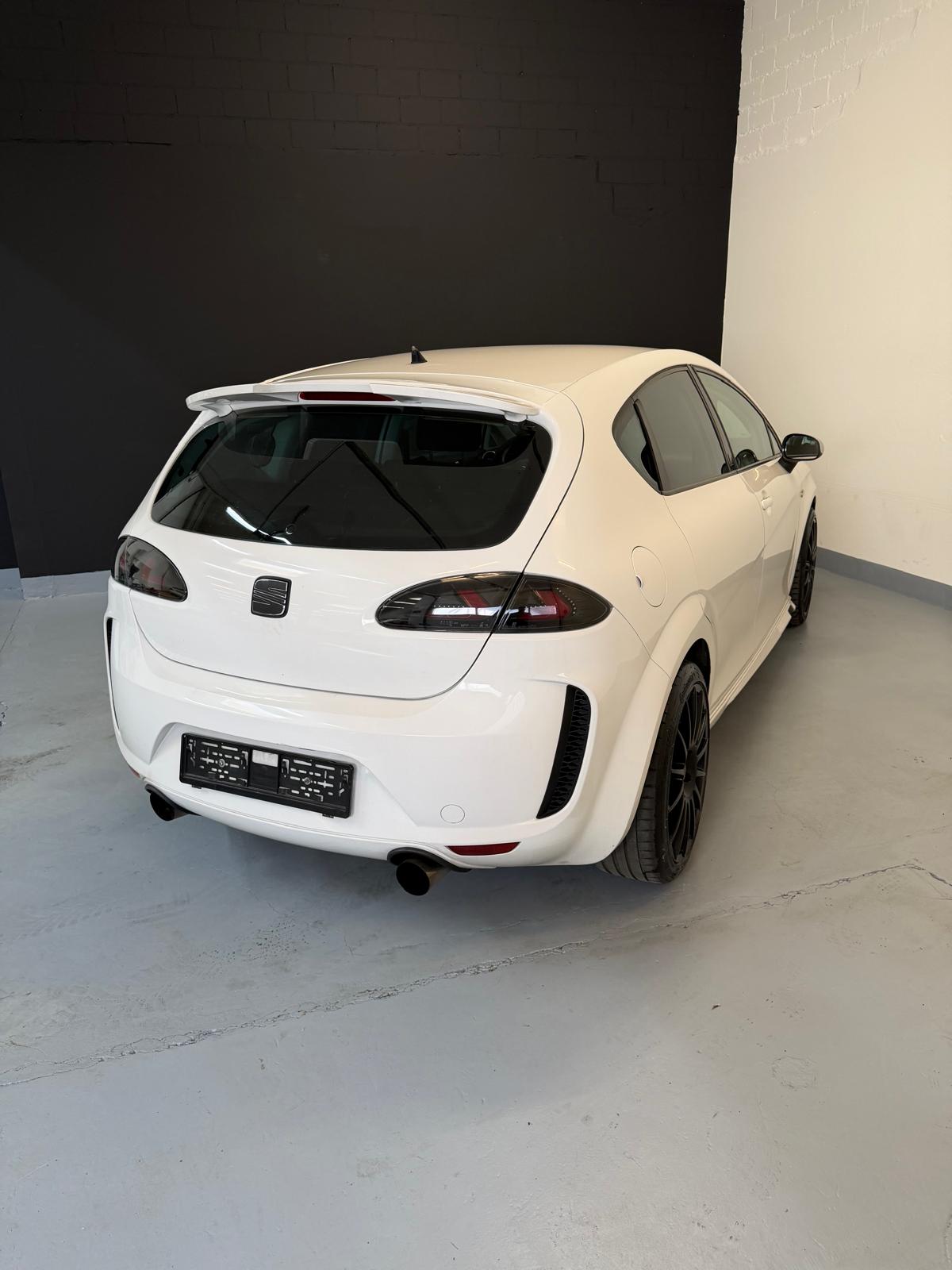 SEAT Leon 2.0 TSI FR CH-Fahrzeug Optisches Tuning-image-5