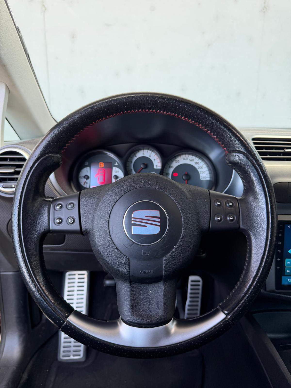 SEAT Leon 2.0 TSI FR CH-Fahrzeug Optisches Tuning-image-8