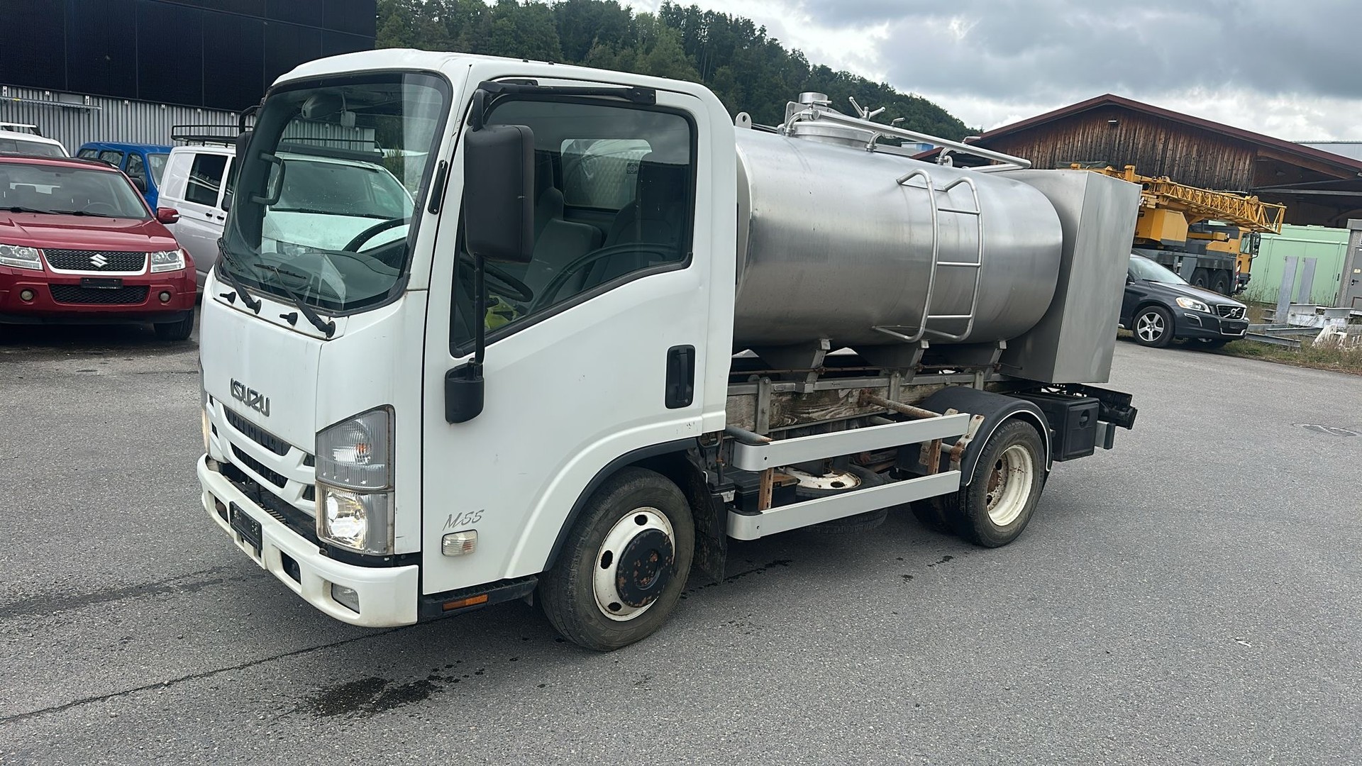 ISUZU NMR 85 - M 50 E