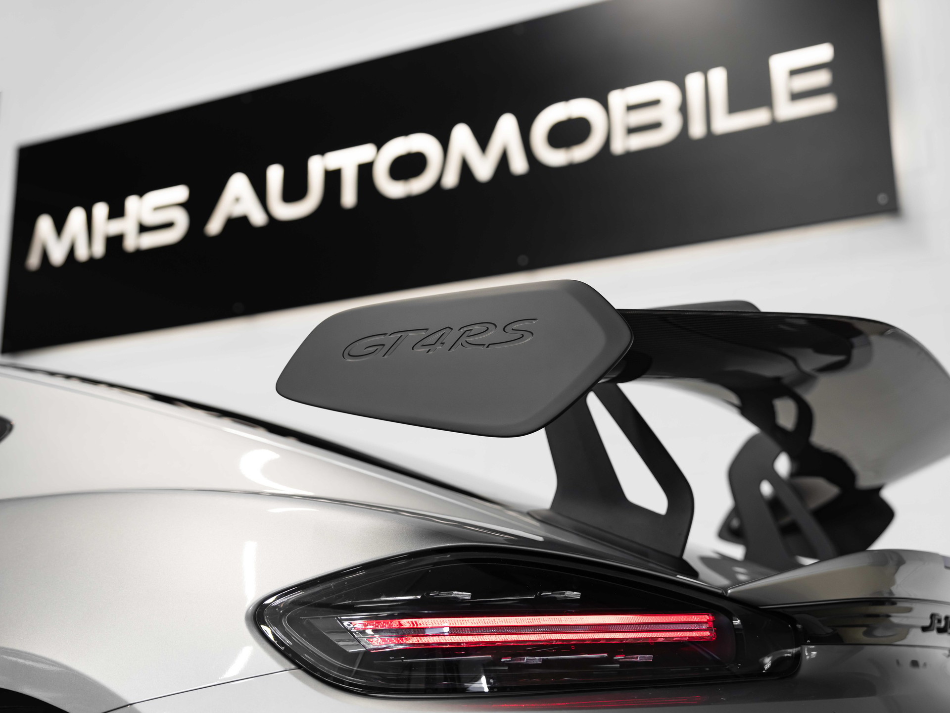 PORSCHE 718 Cayman GT4 RS PDK-image-21