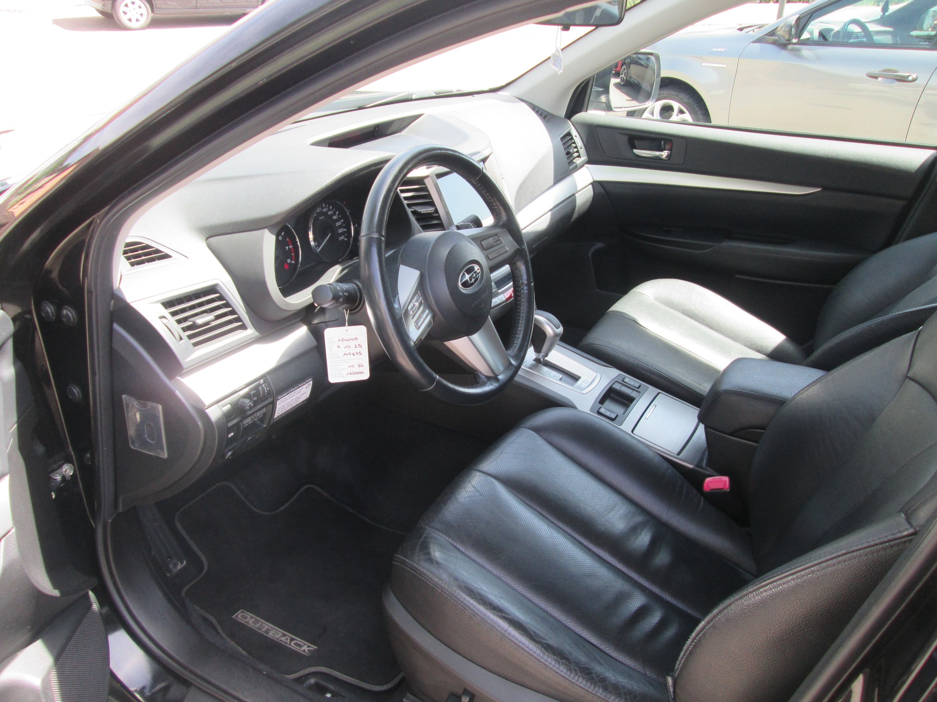 SUBARU Outback 2.5i Limited AWD Lineartronic-image-7