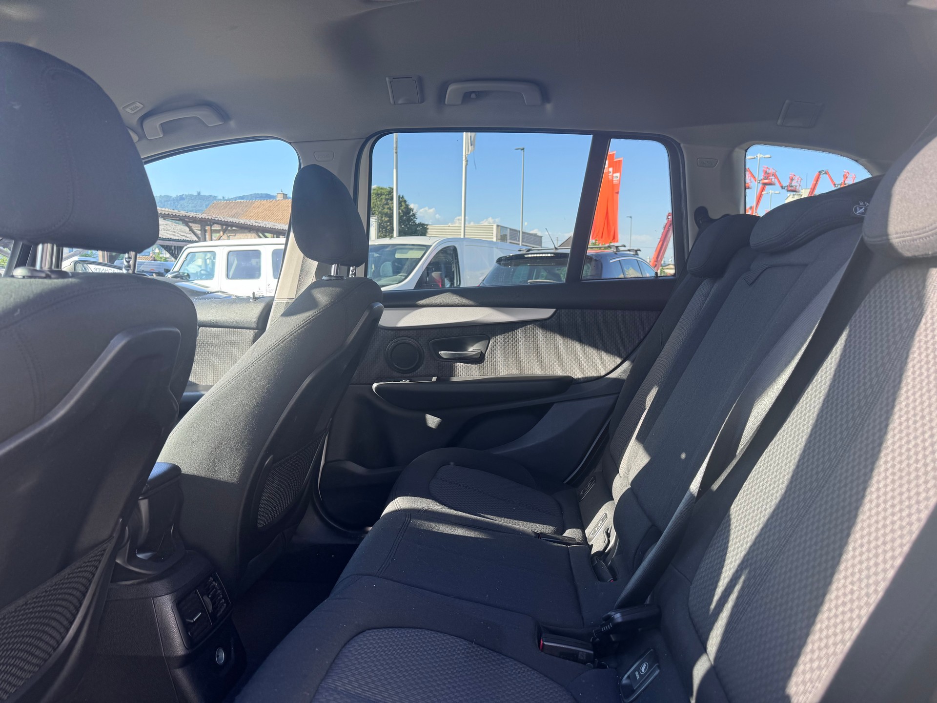 BMW 218d Gran Tourer Steptronic-image-6