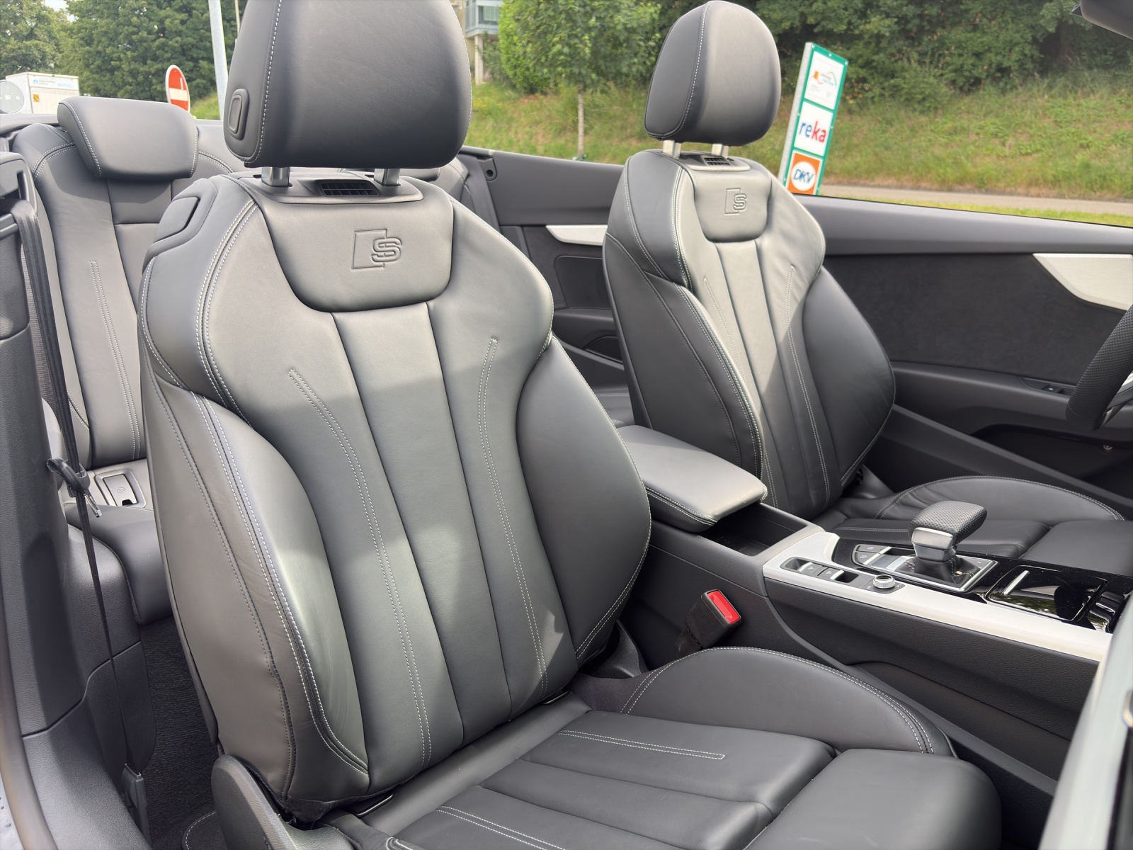 AUDI A5 Cabriolet 2.0 40 TFSI S Line quattro S-Tronic-image-6
