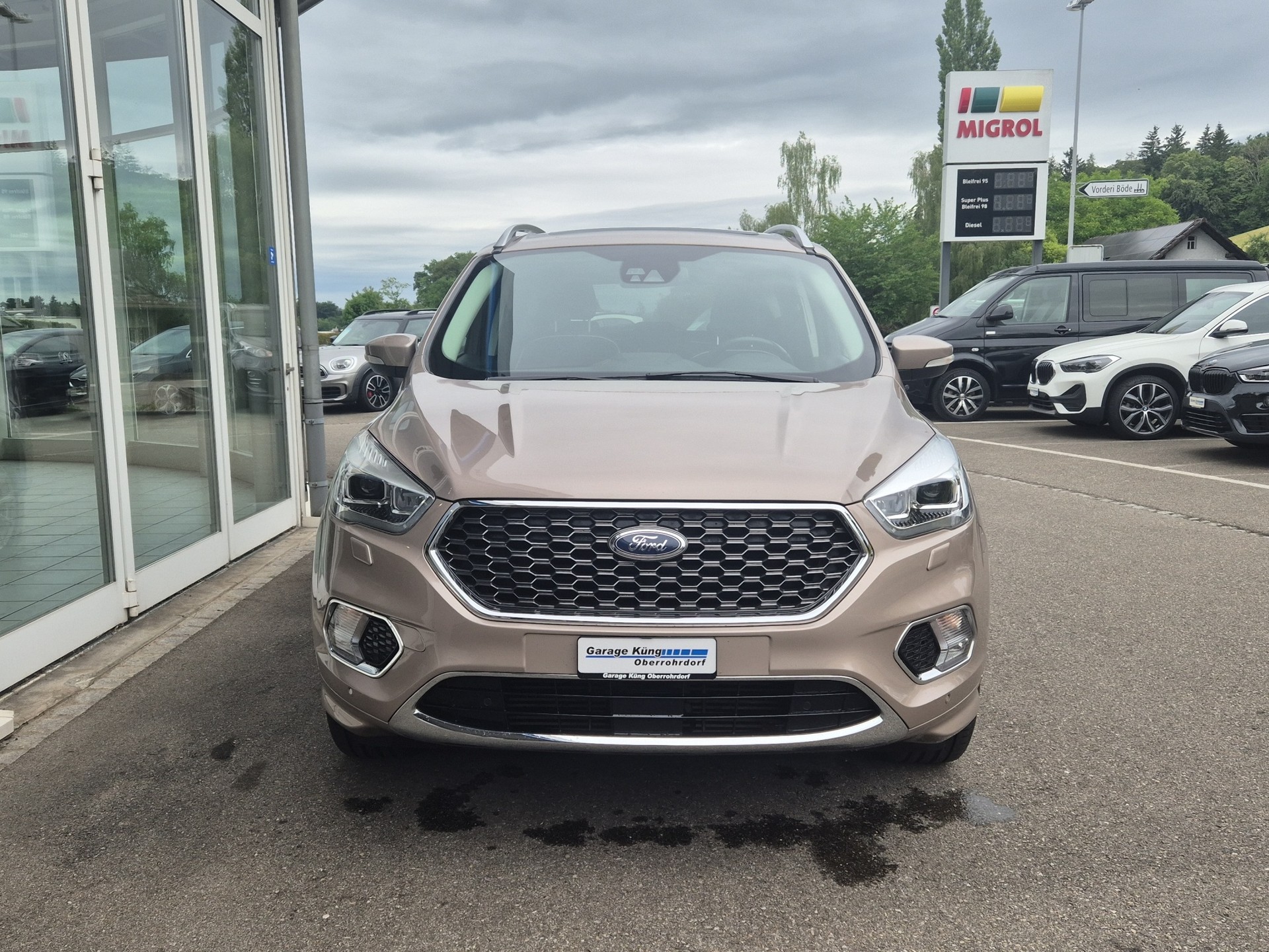 FORD Kuga 2.0 TDCi Vignale 4WD PowerShift-showroom-element-2
