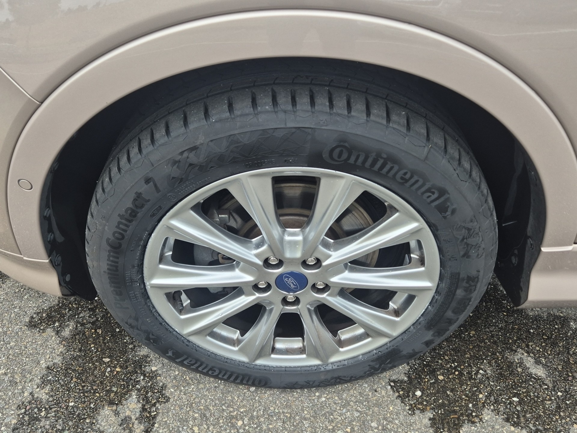 FORD Kuga 2.0 TDCi Vignale 4WD PowerShift-image-20