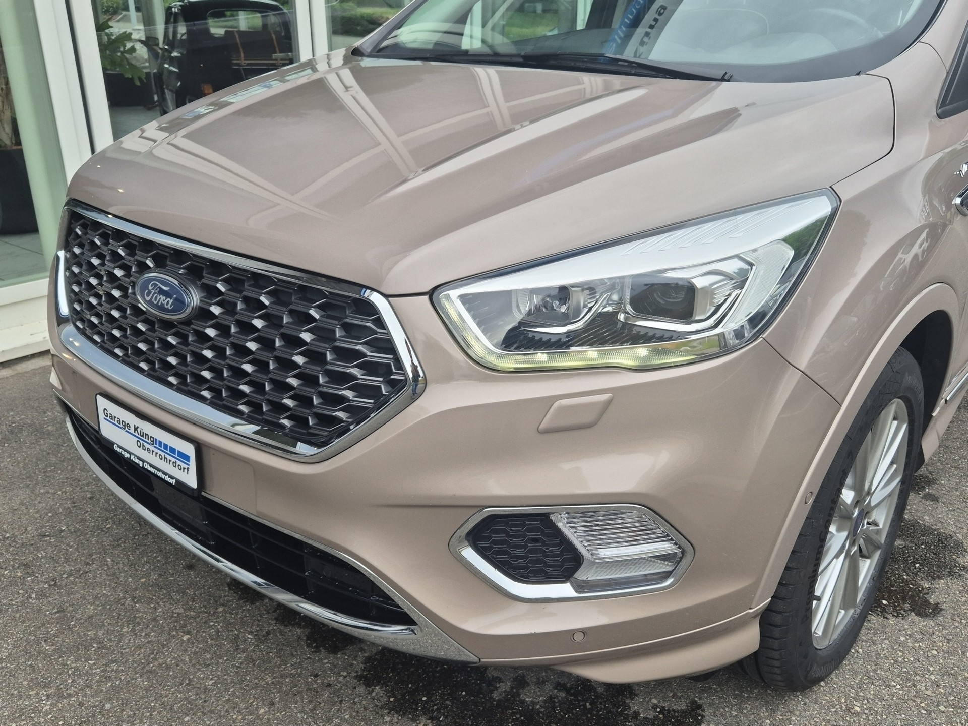 FORD Kuga 2.0 TDCi Vignale 4WD PowerShift-showroom-element-1